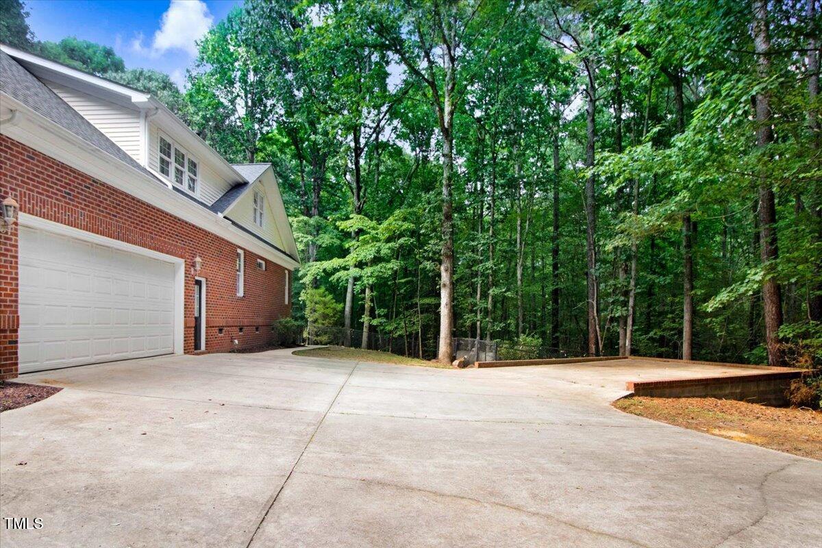 4421 Black Lion Way