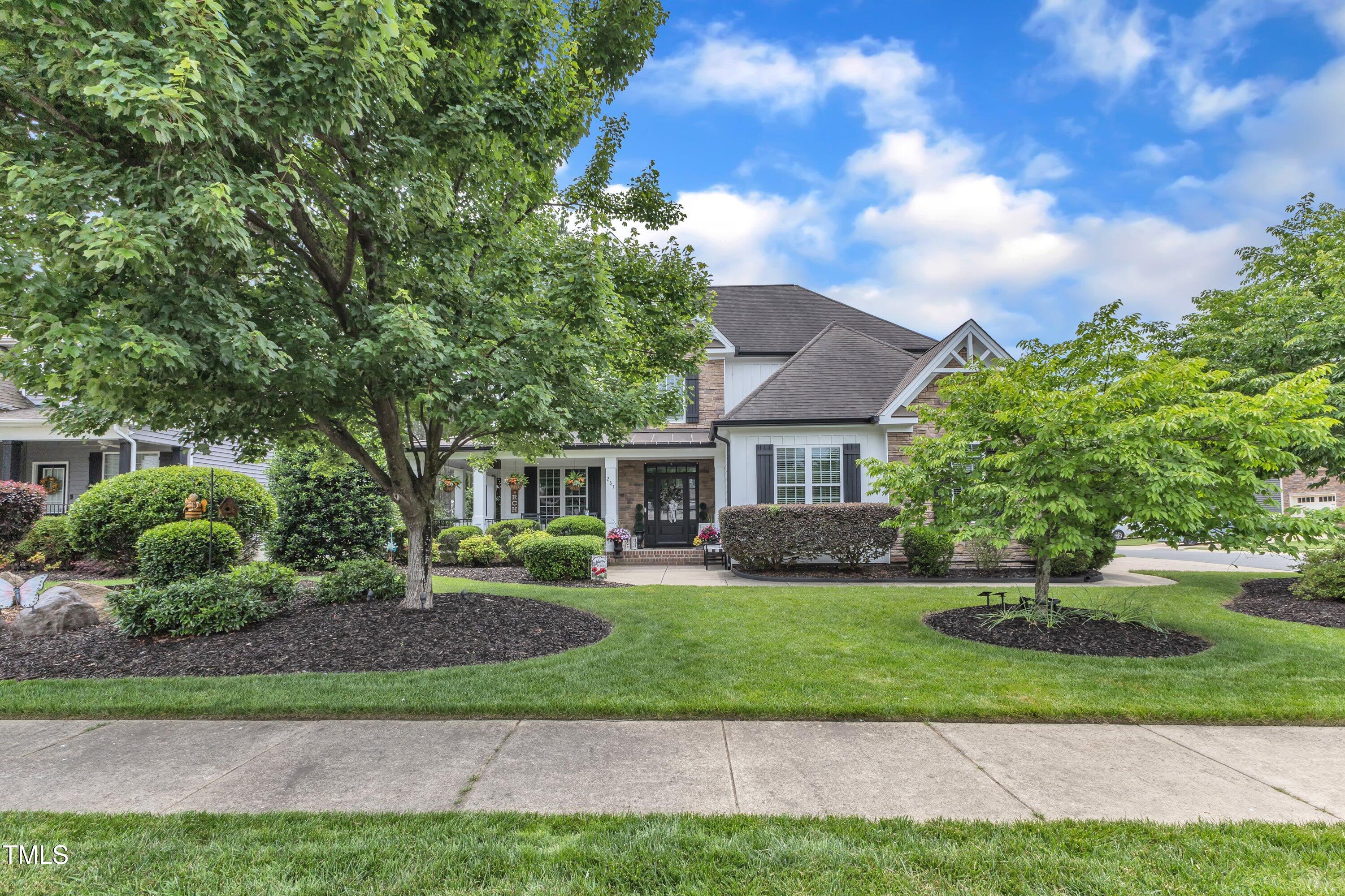 237 Bendemeer Lane