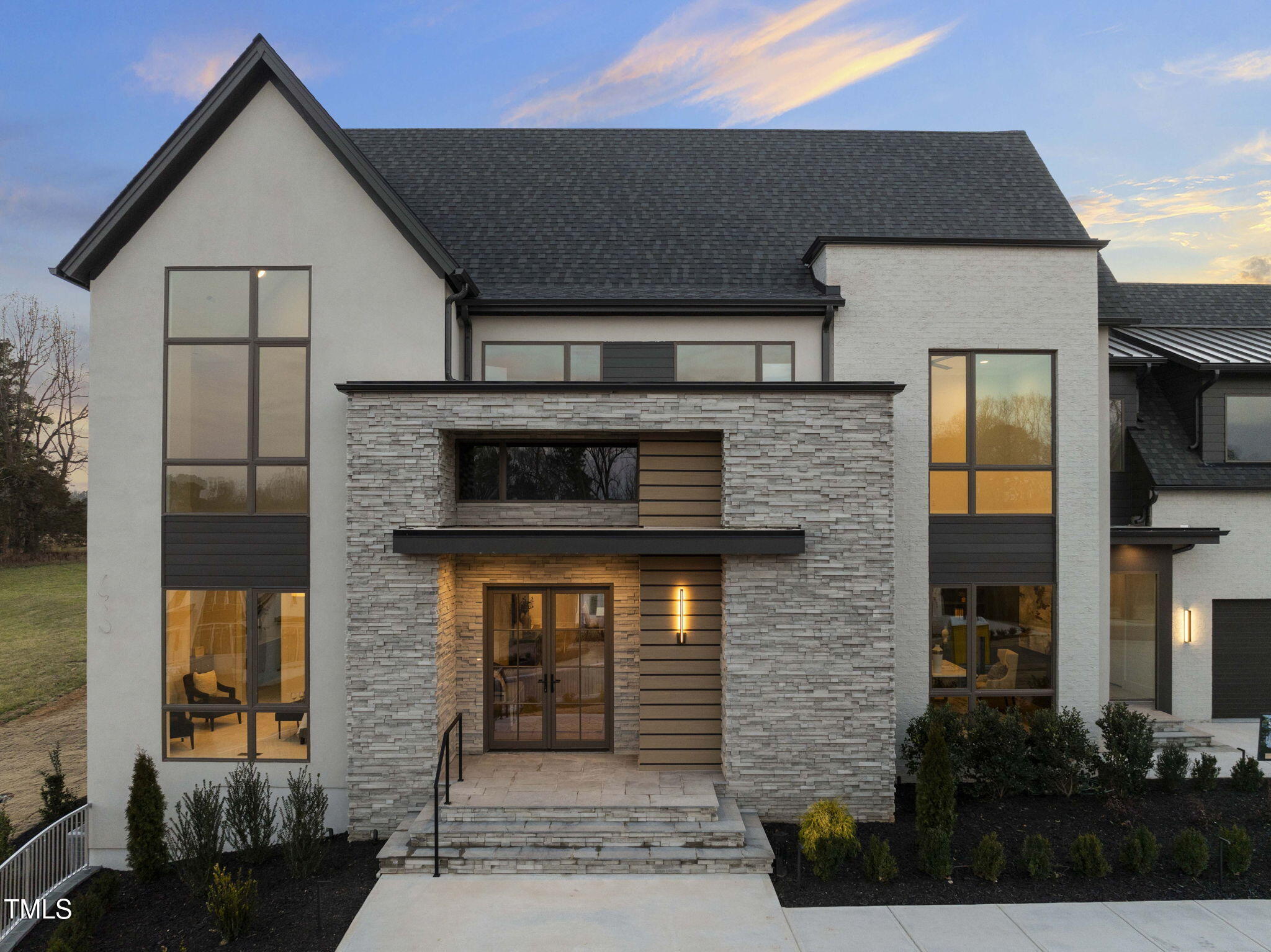 9009 Meadow Pointe Court