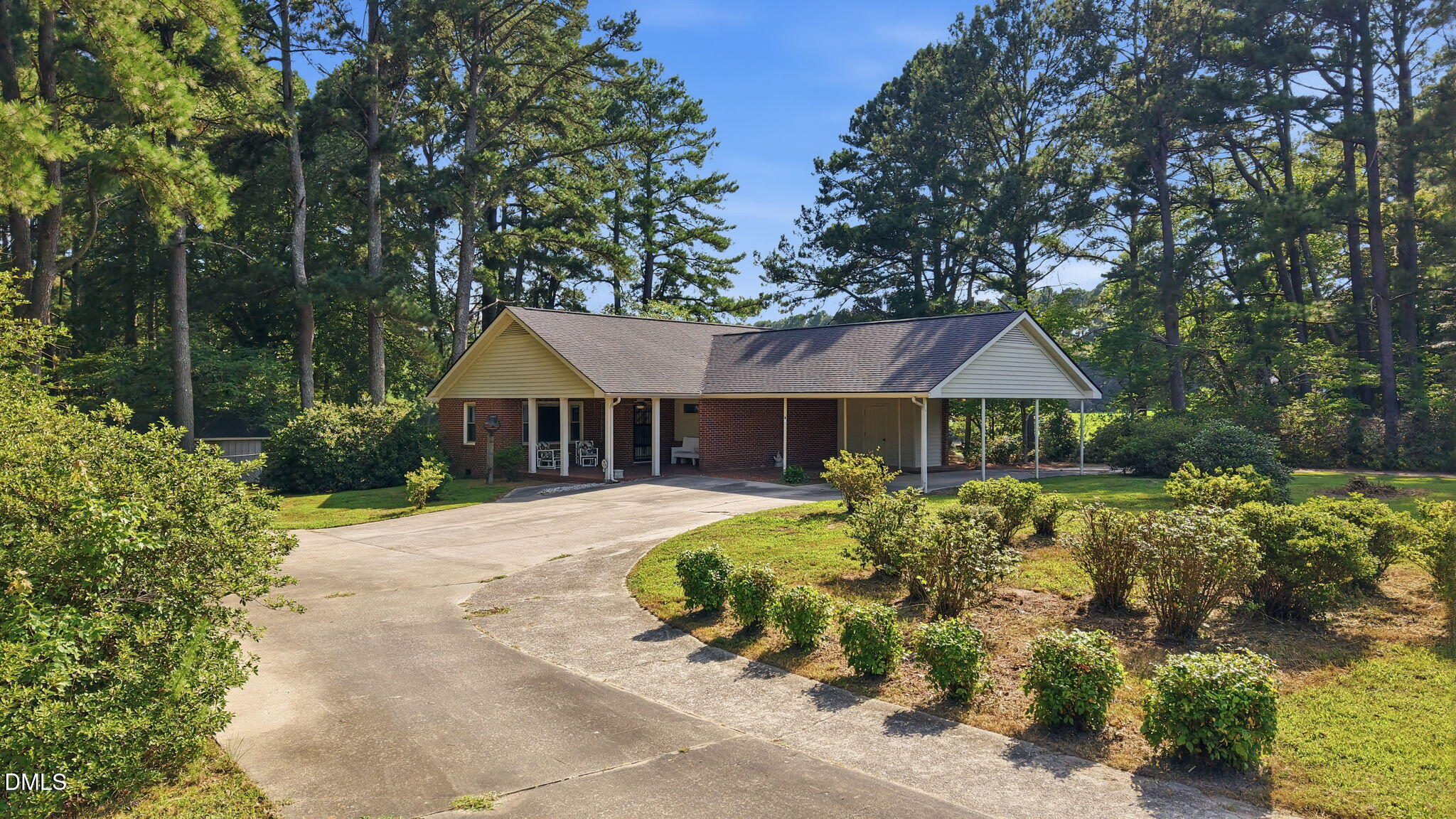 69 Dyking Road