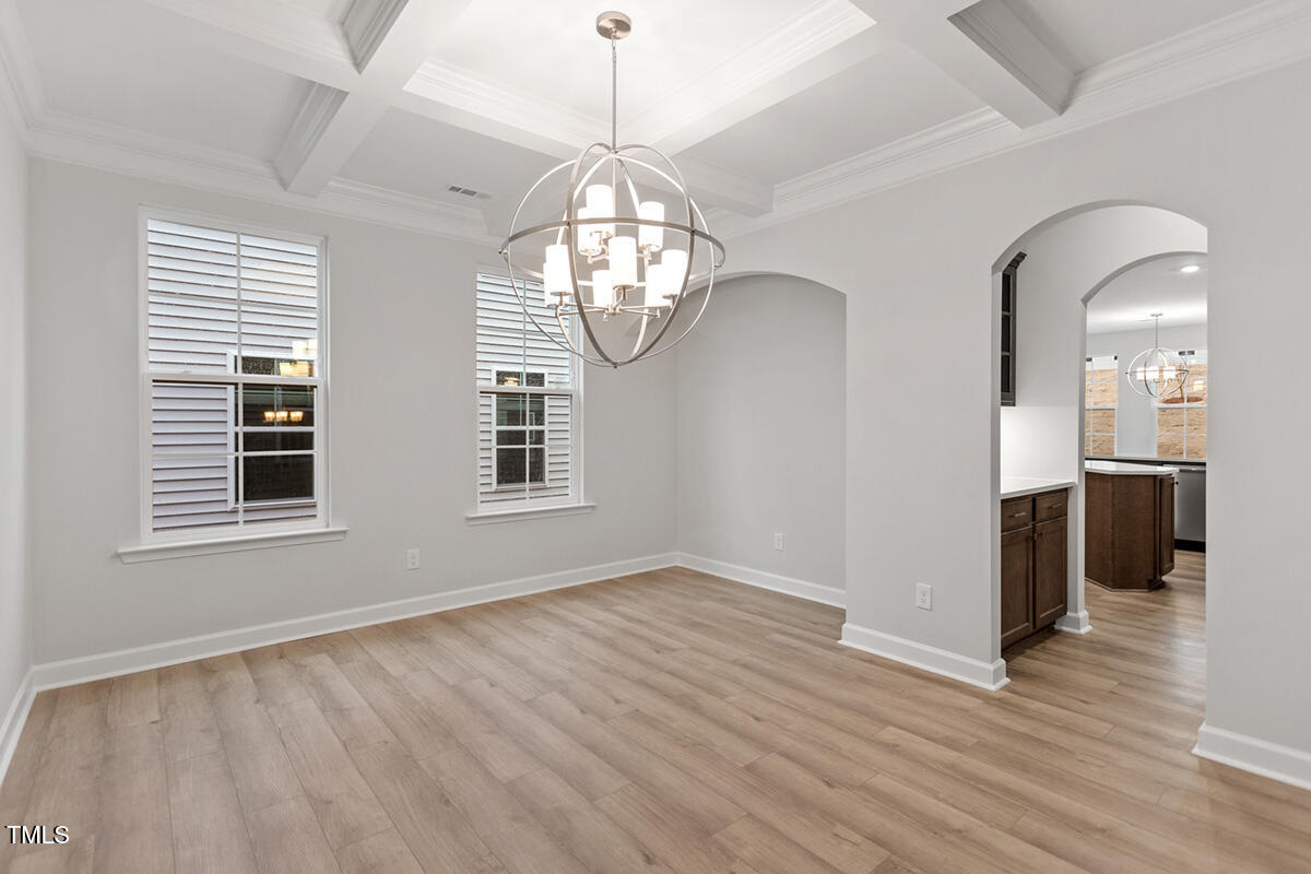 347 N. Maple Walk Drive 211