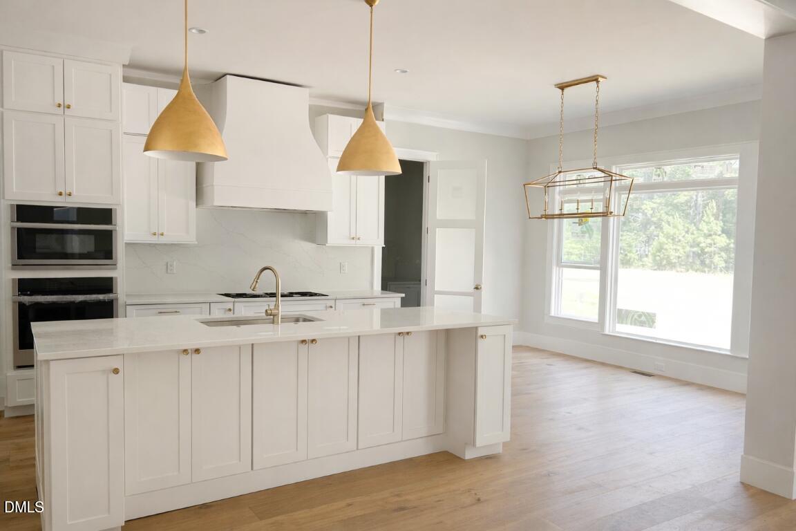 5865 Carriage Gate Drive