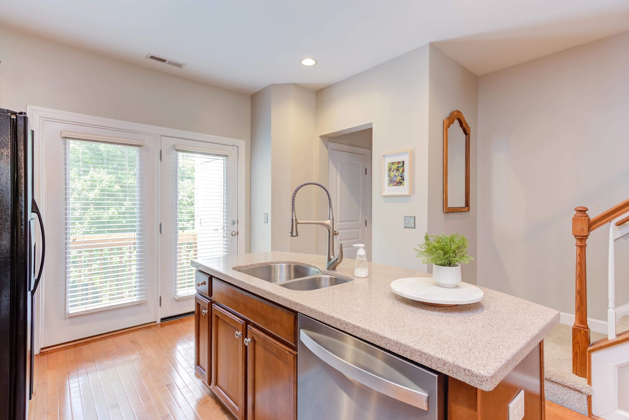 Photo 18 of 46 of 8013 Goldenrain Way townhome