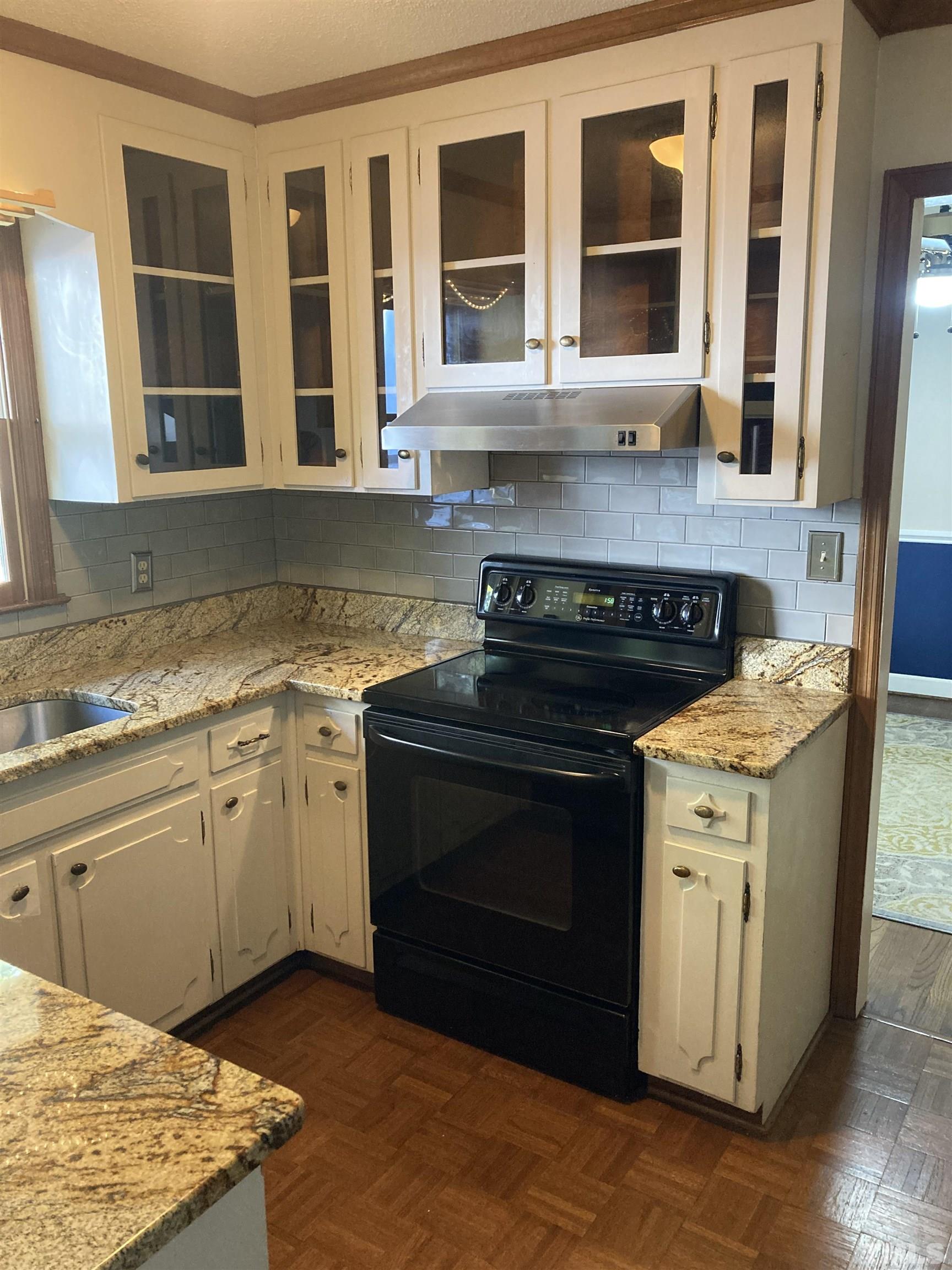 Photo 8 of 41 of 509 Ortega Road house
