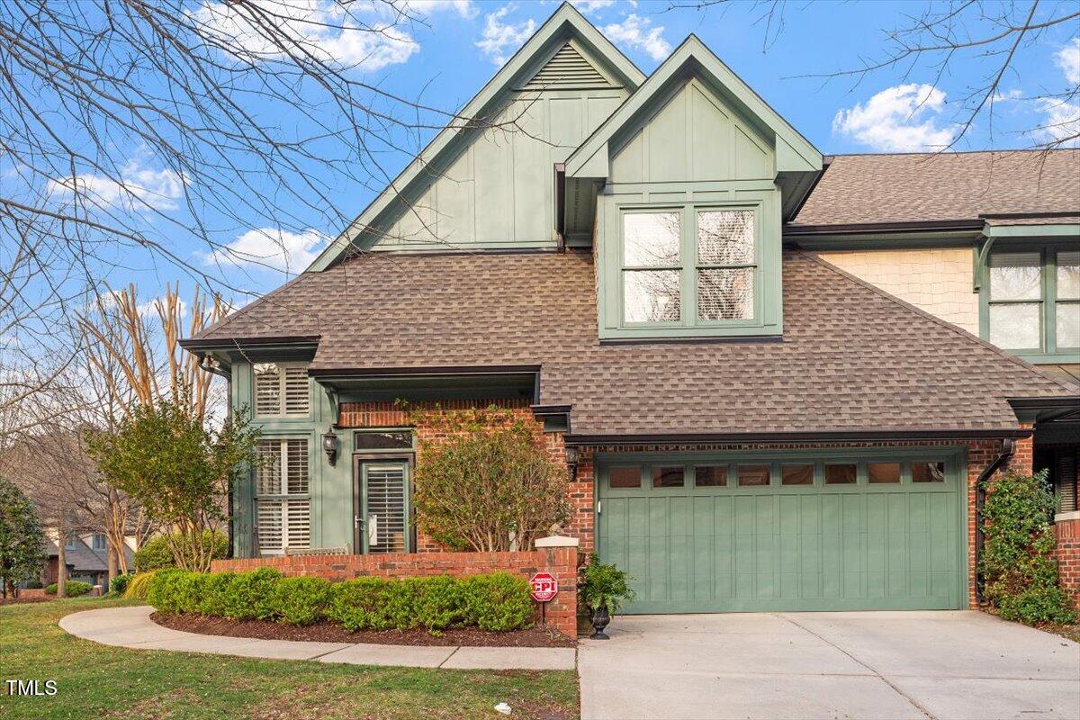 8215 Lloyd Allyns Way