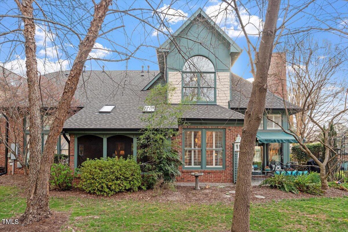 8215 Lloyd Allyns Way