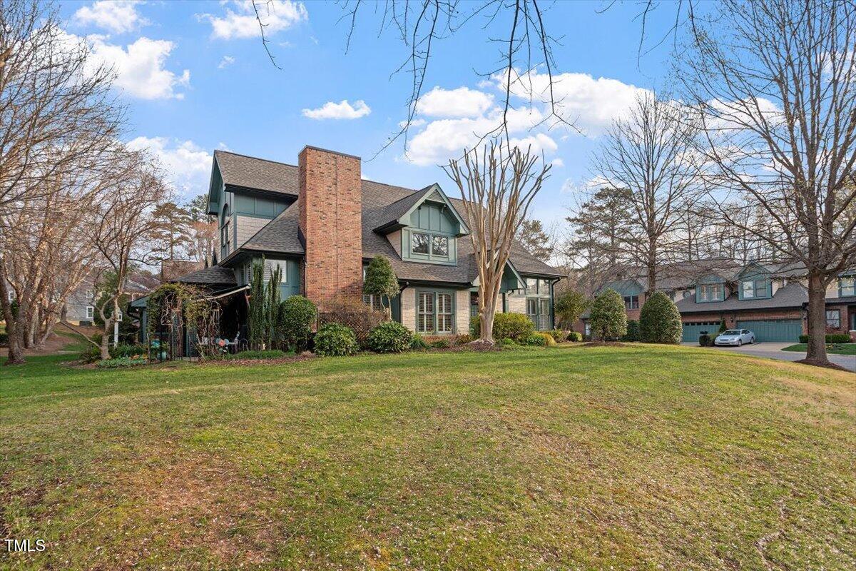 8215 Lloyd Allyns Way