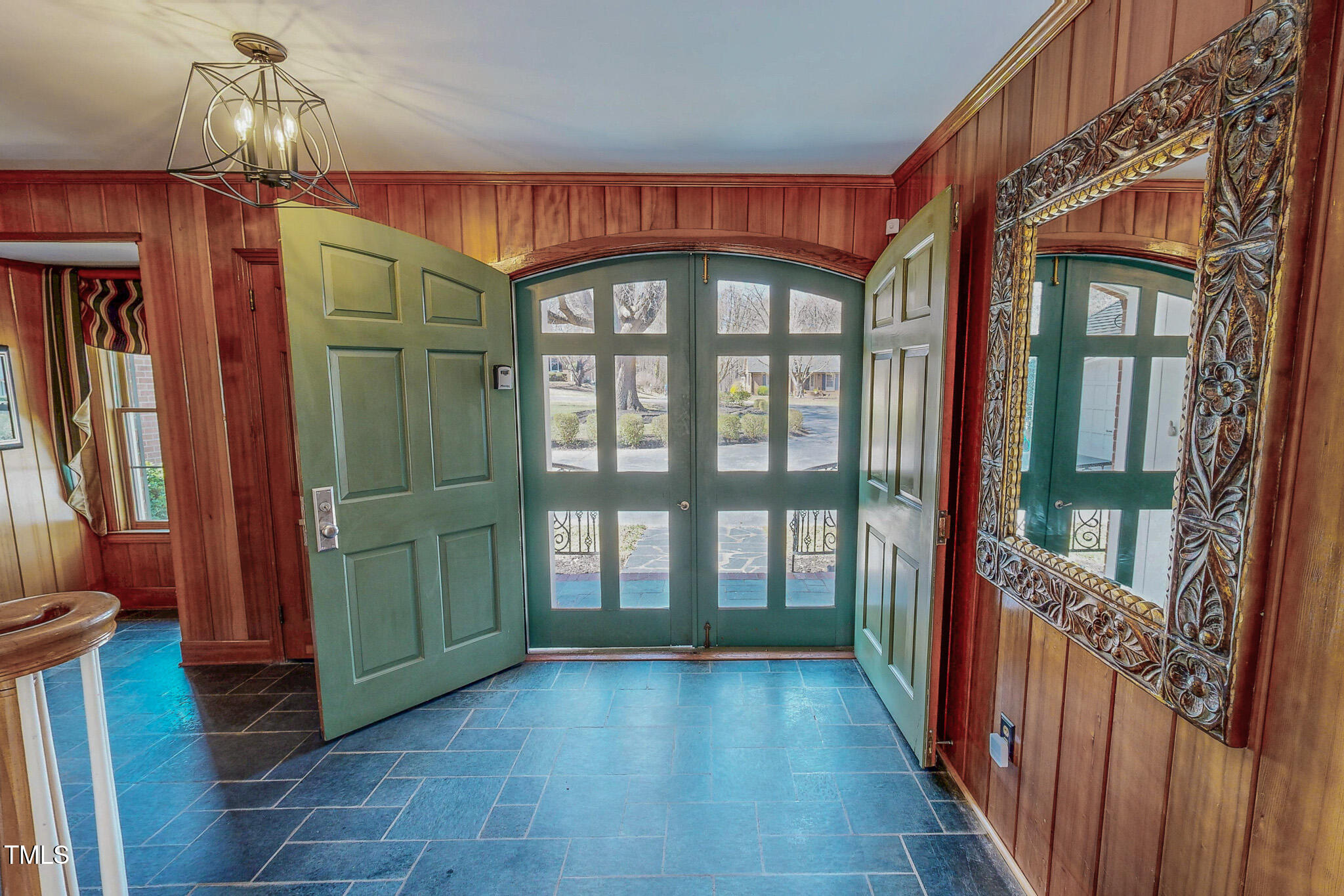 382 Wimbledon Drive