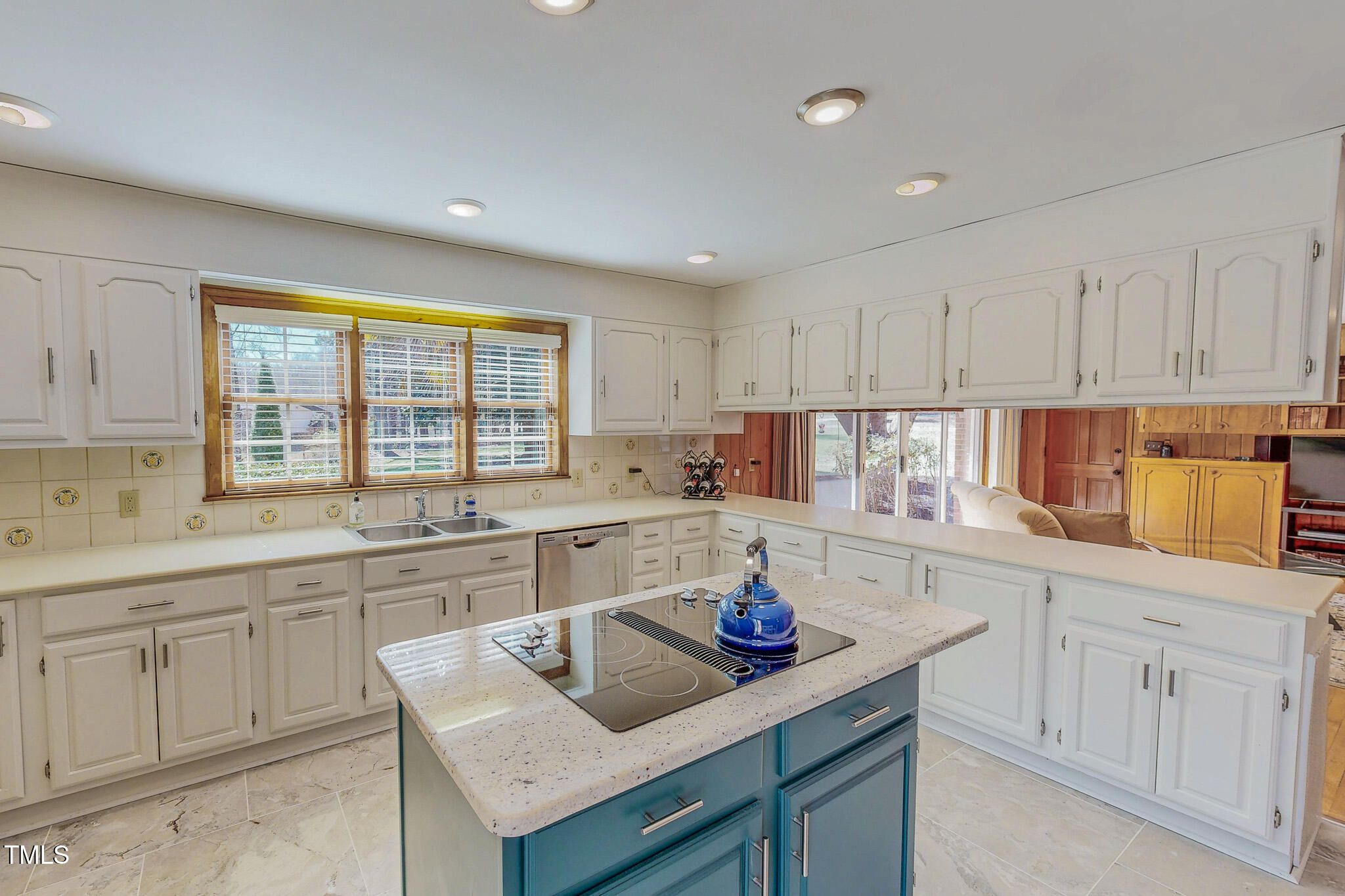 382 Wimbledon Drive