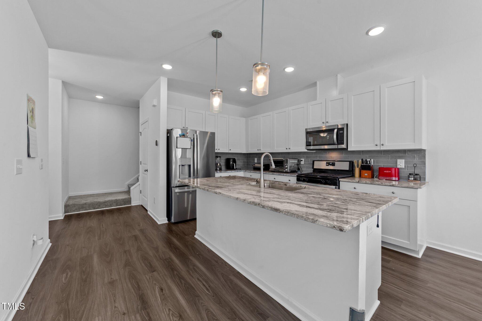 608 Creekway Drive