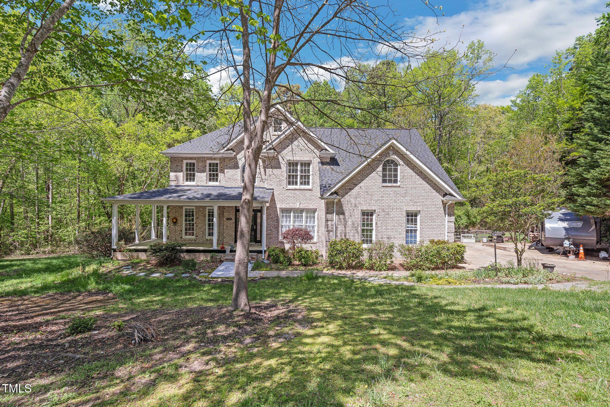 1900 High Oaks Lane