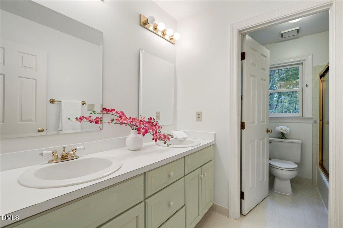 Cary, North Carolina 27518, United States, 4 Bedrooms Bedrooms, ,3 BathroomsBathrooms,Residential,Active,220769