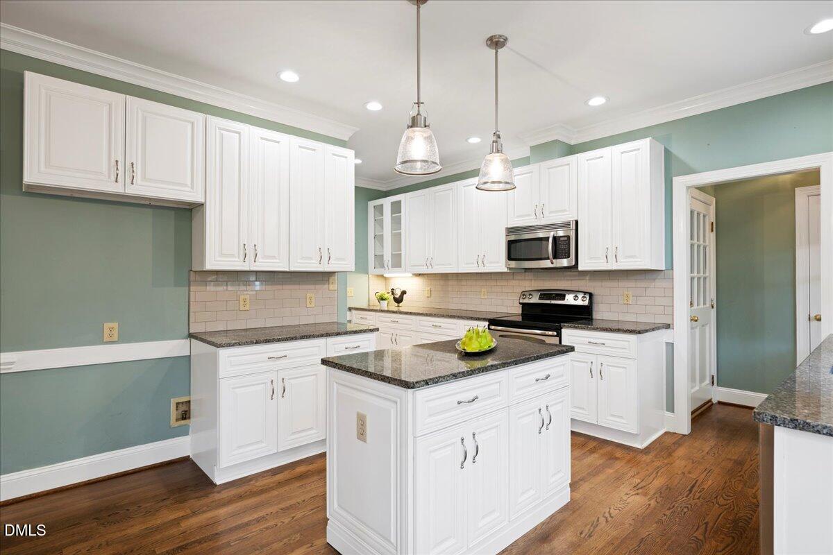 Cary, North Carolina 27518, United States, 4 Bedrooms Bedrooms, ,3 BathroomsBathrooms,Residential,Active,220769