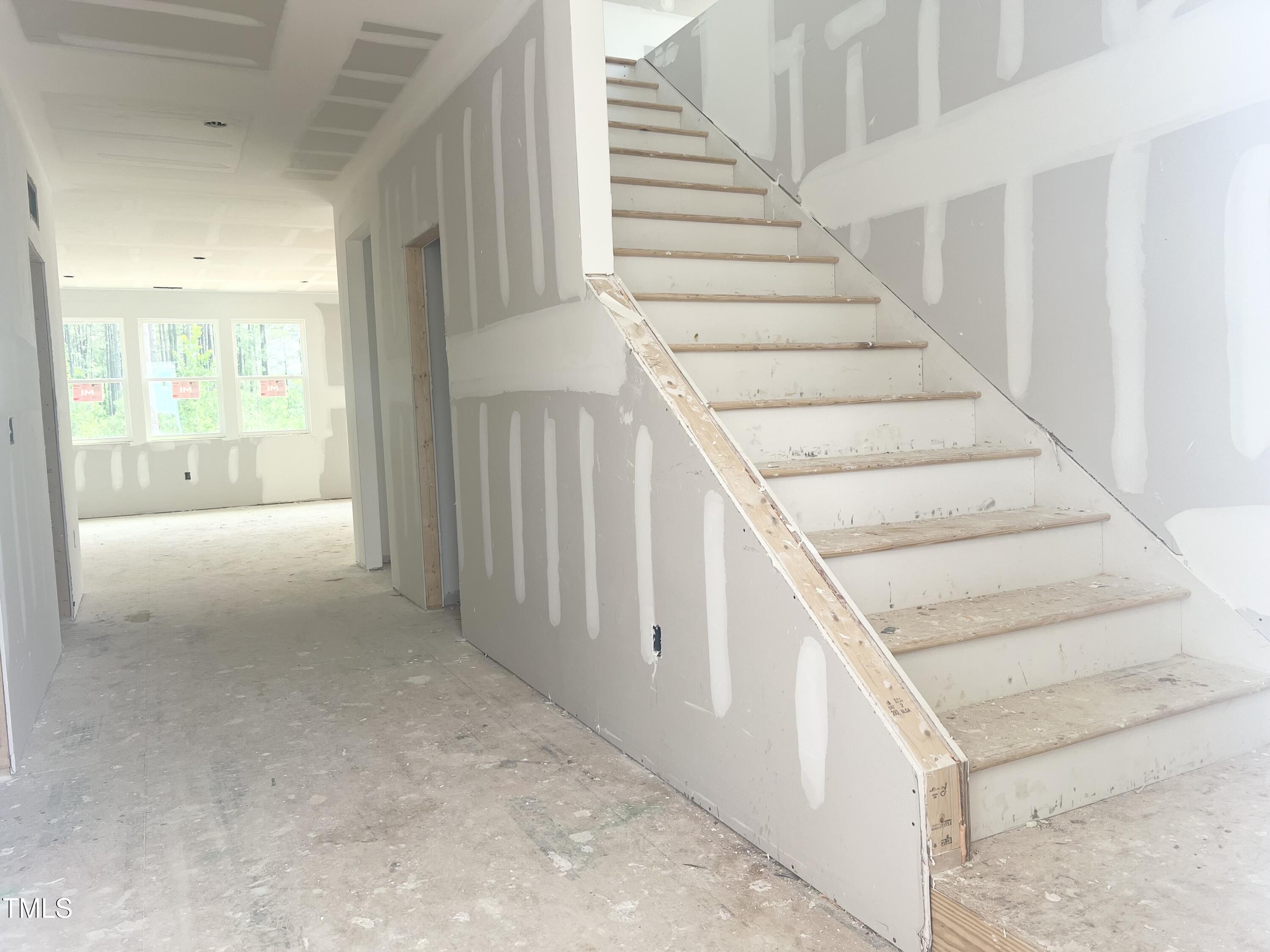 266 Golfview Avenue