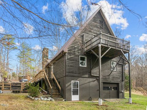 A home in Leasburg