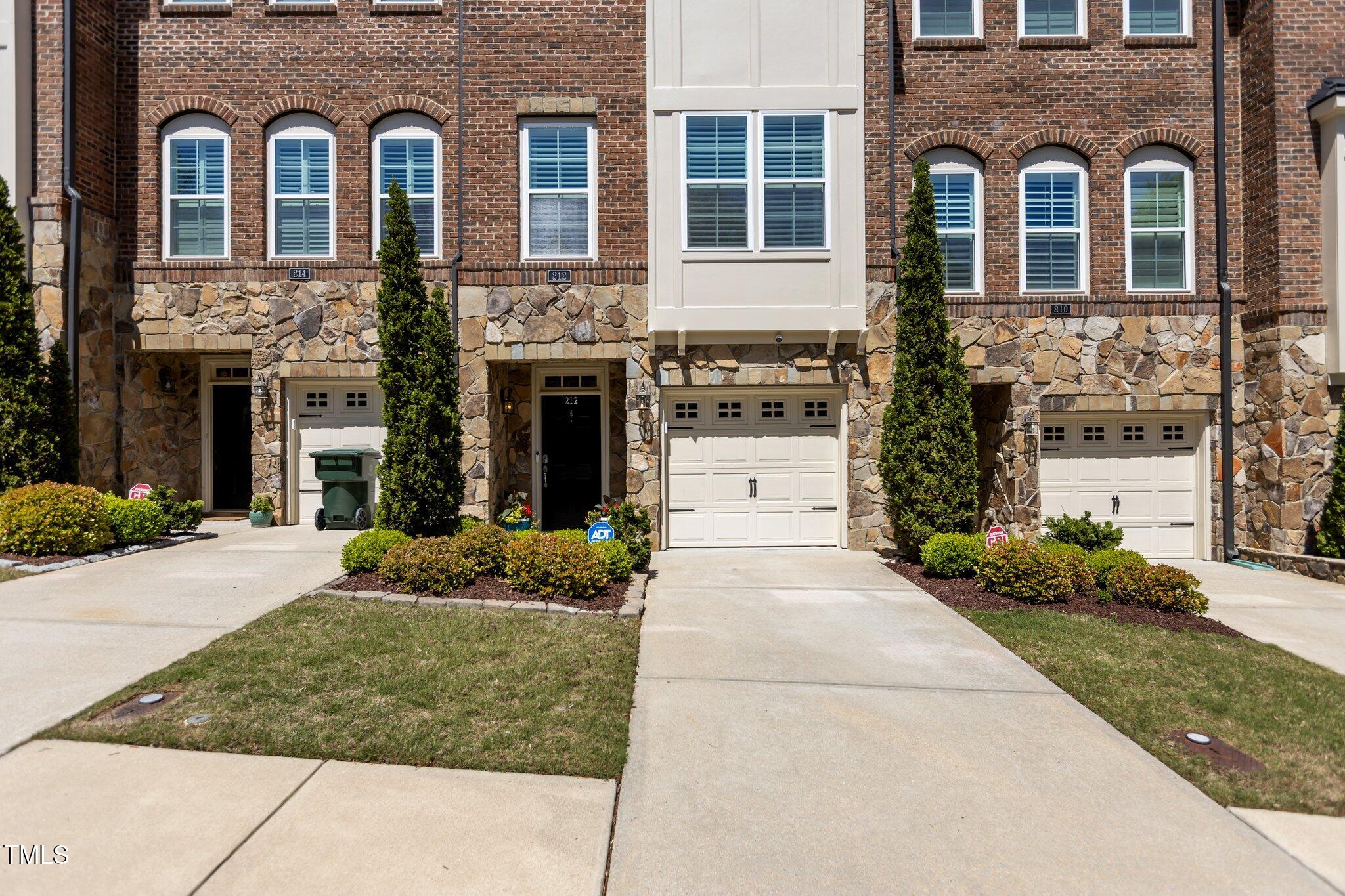 212 Allister Drive