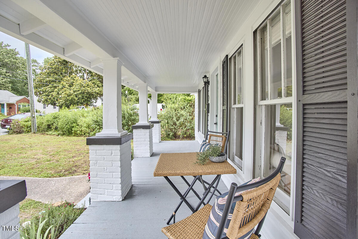 2418 Highland Avenue