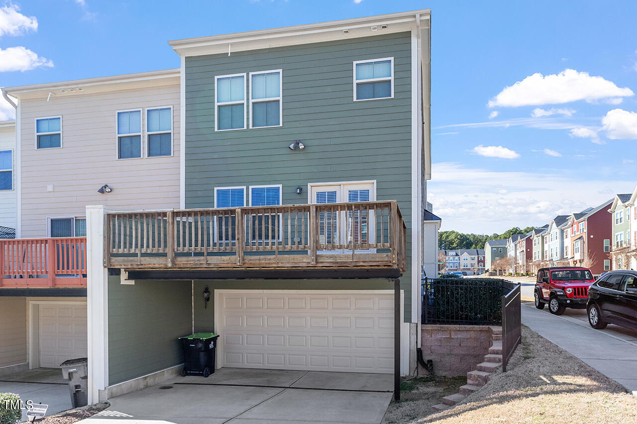1001 Drayman Place