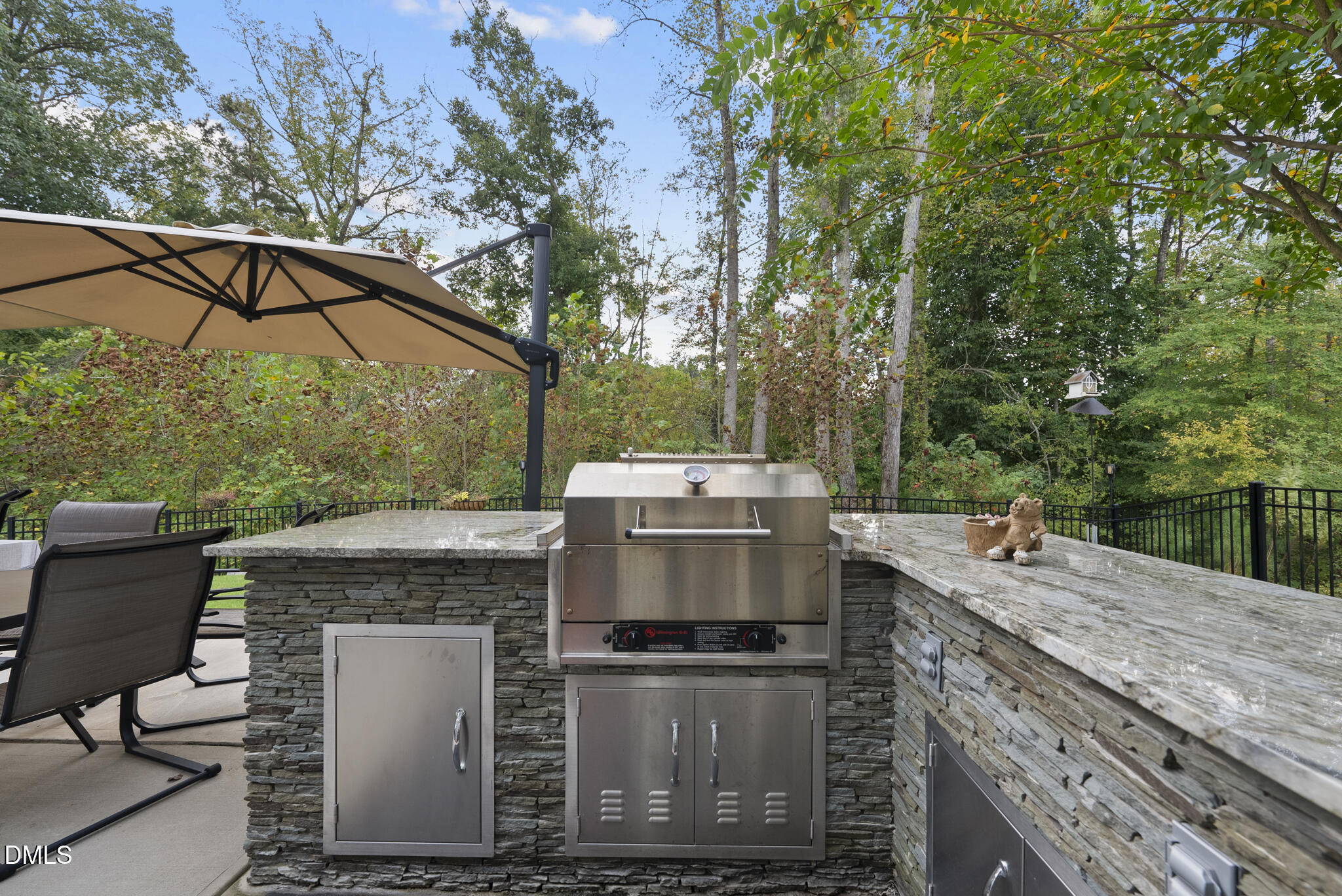 40 Stormy Bluff Court