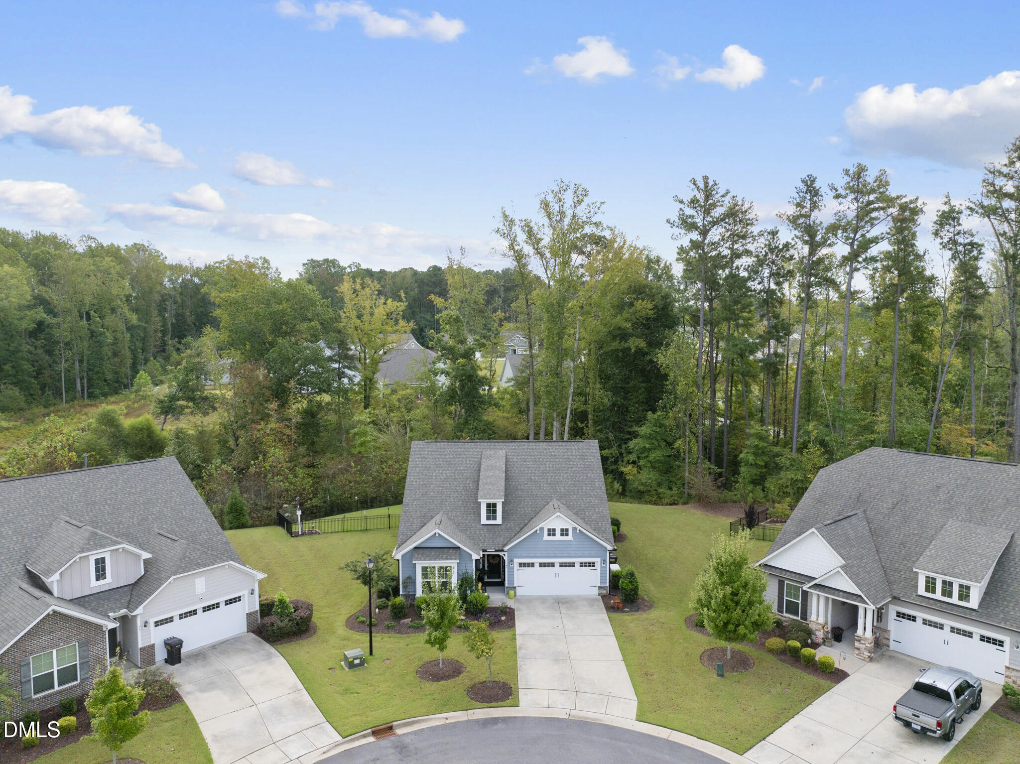 40 Stormy Bluff Court
