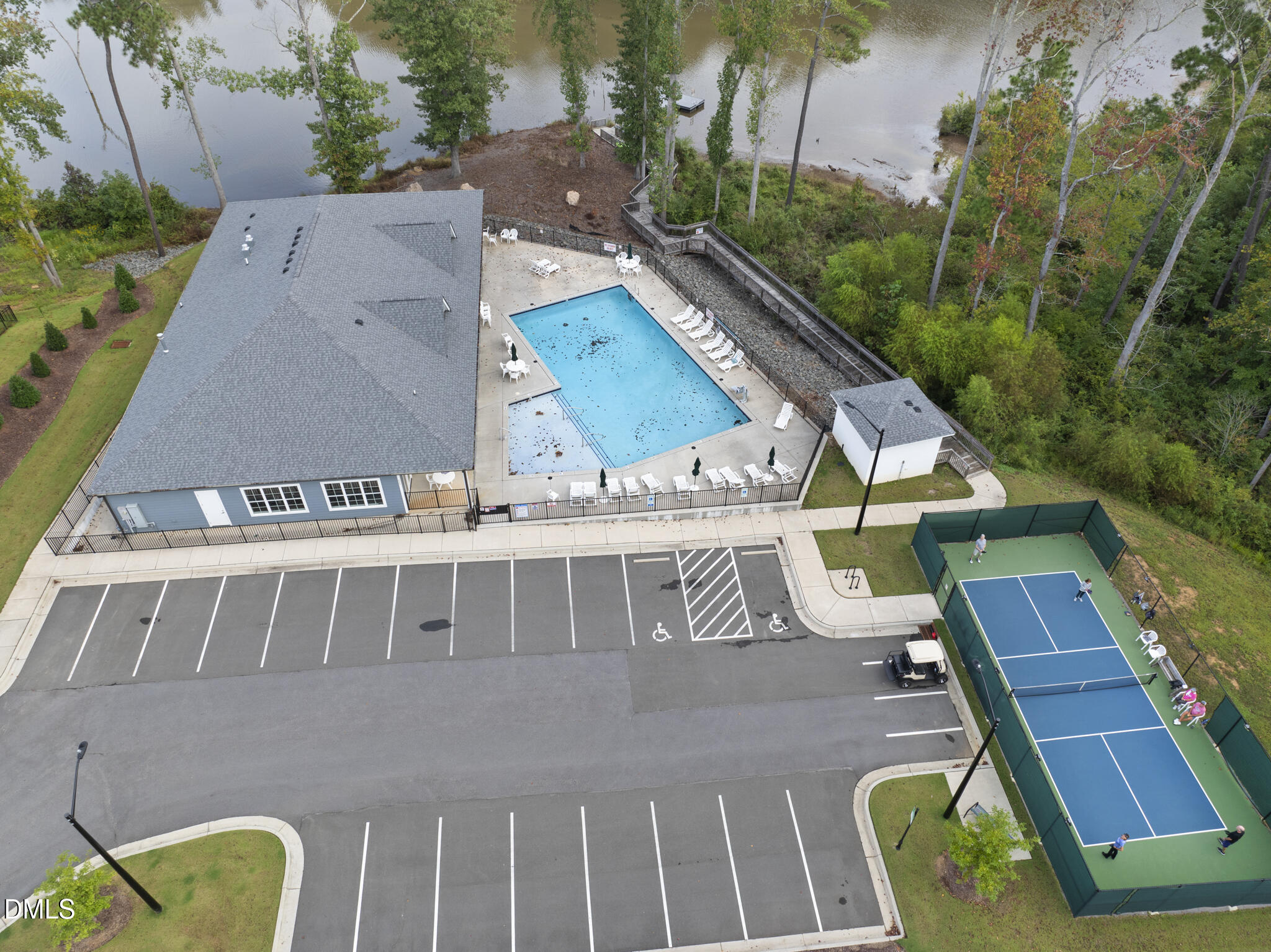 40 Stormy Bluff Court