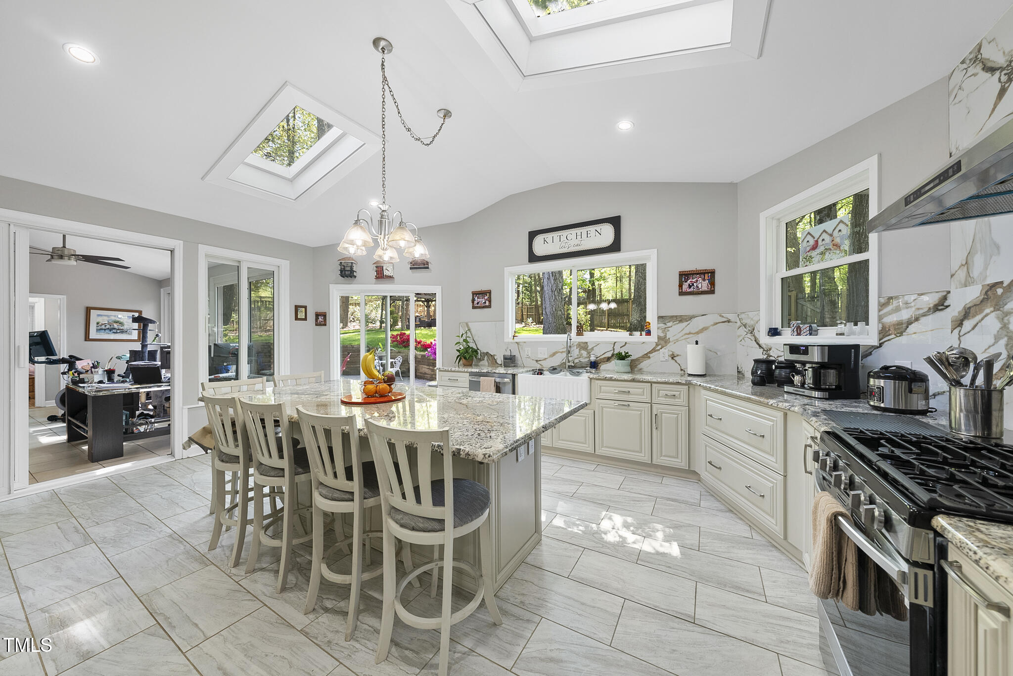 108 Ridgepath Way