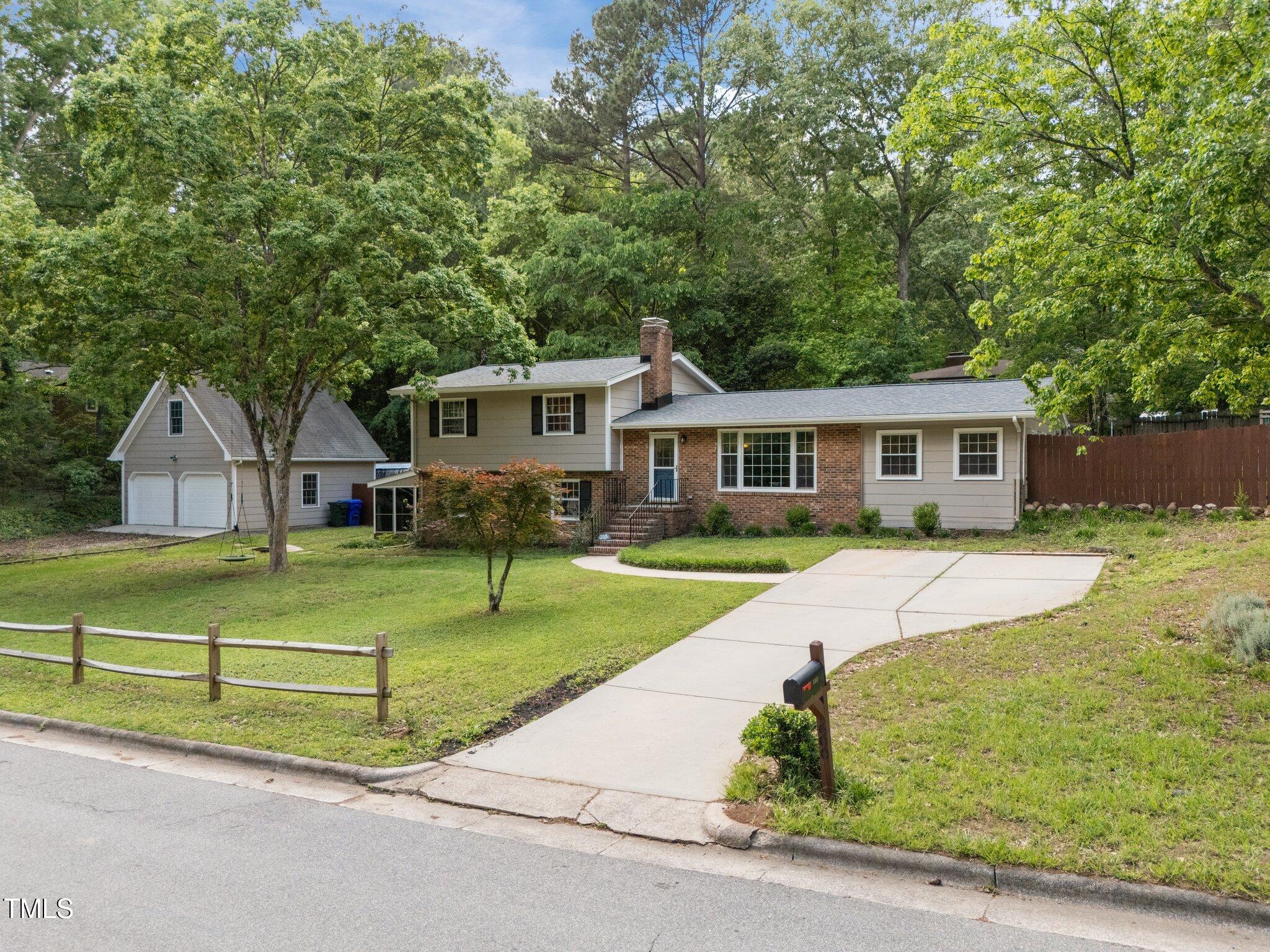 600 Longleaf Drive