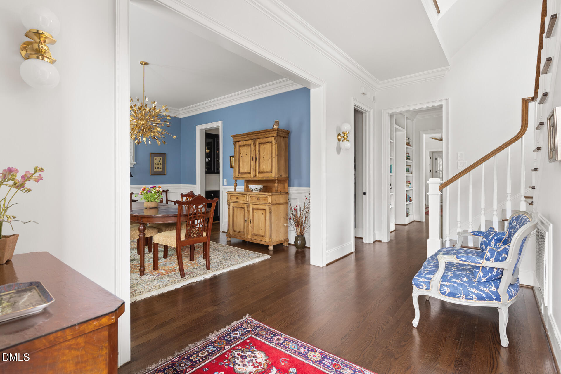 400 E Winmore Avenue