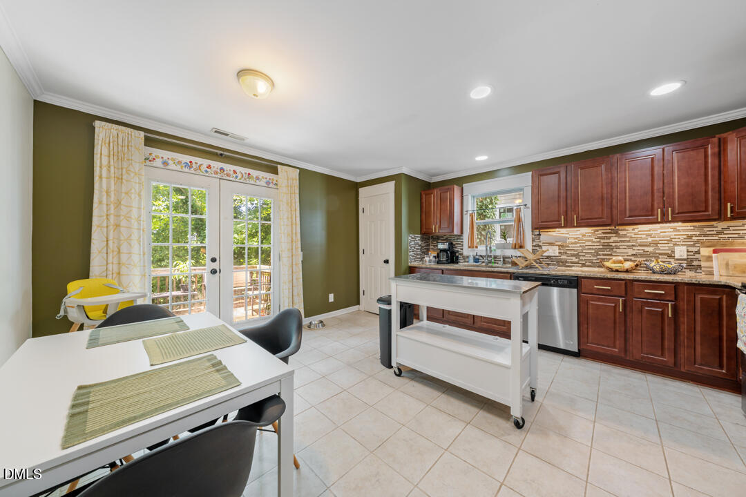 806 S Roxboro Street