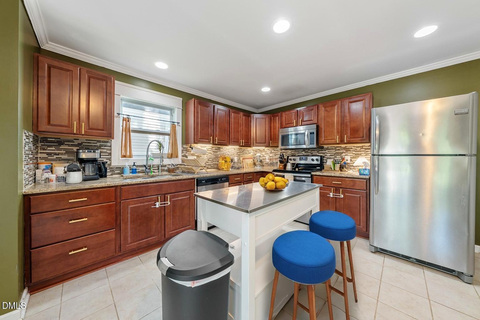 806 S Roxboro Street