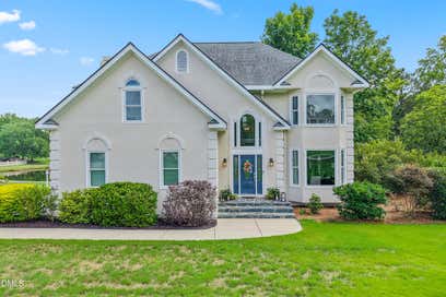 3412 Queen Ann Drive E Clayton NC 27527