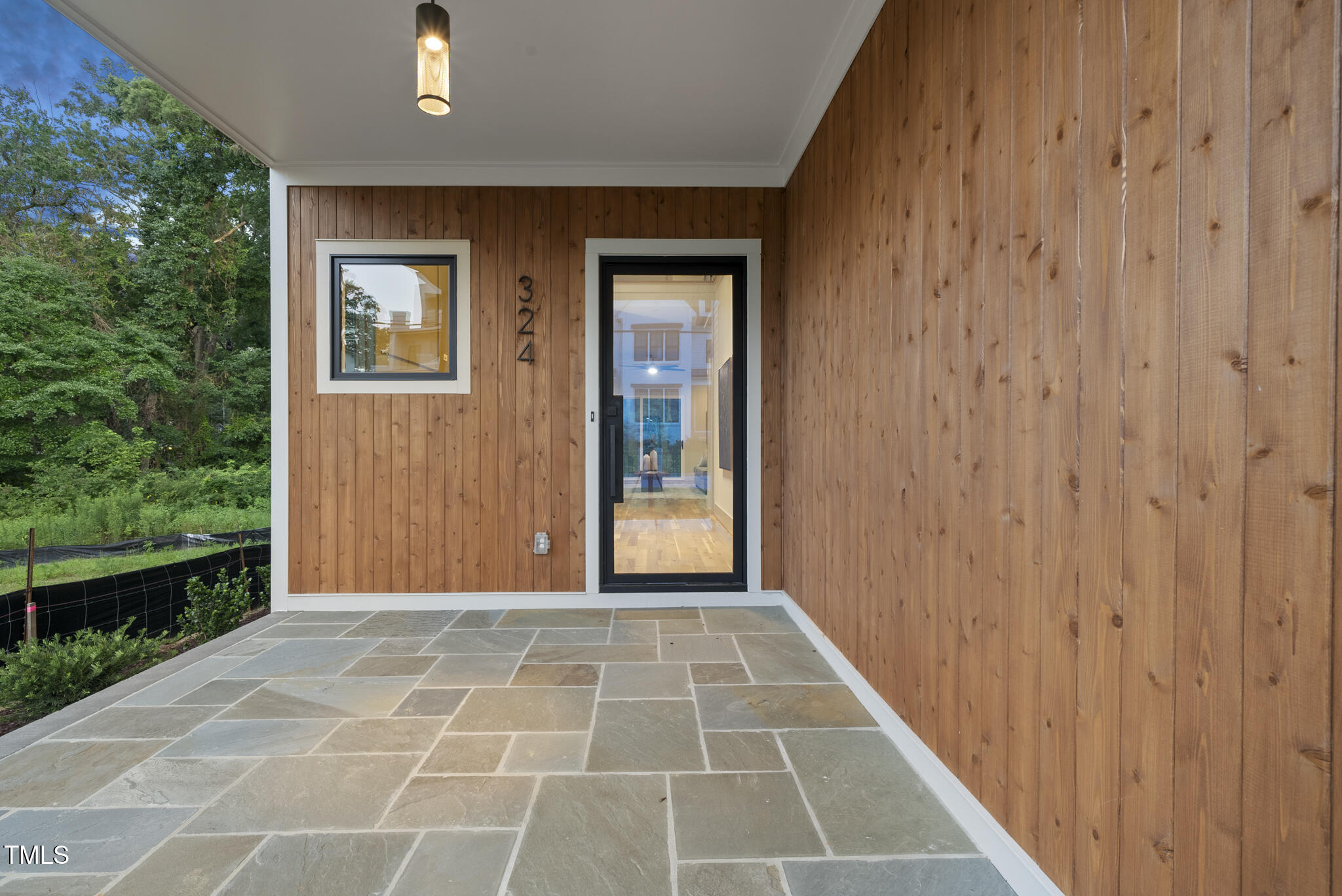 324 Waldo Street