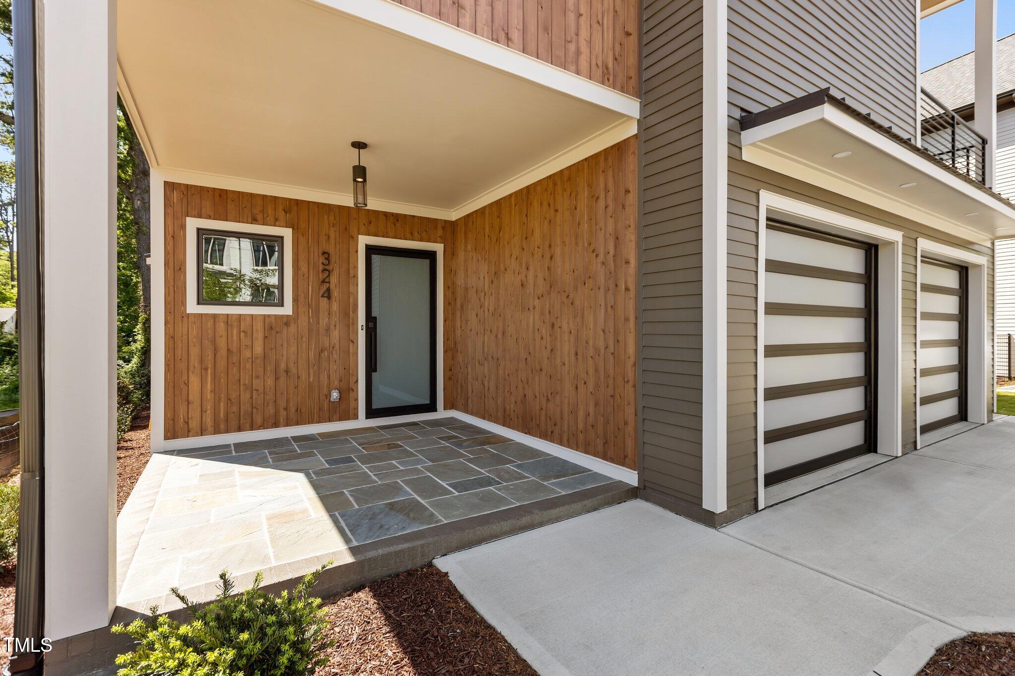 324 Waldo Street