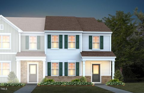 Townhouse in Fuquay Varina NC 423 Parker Station Avenue.jpg