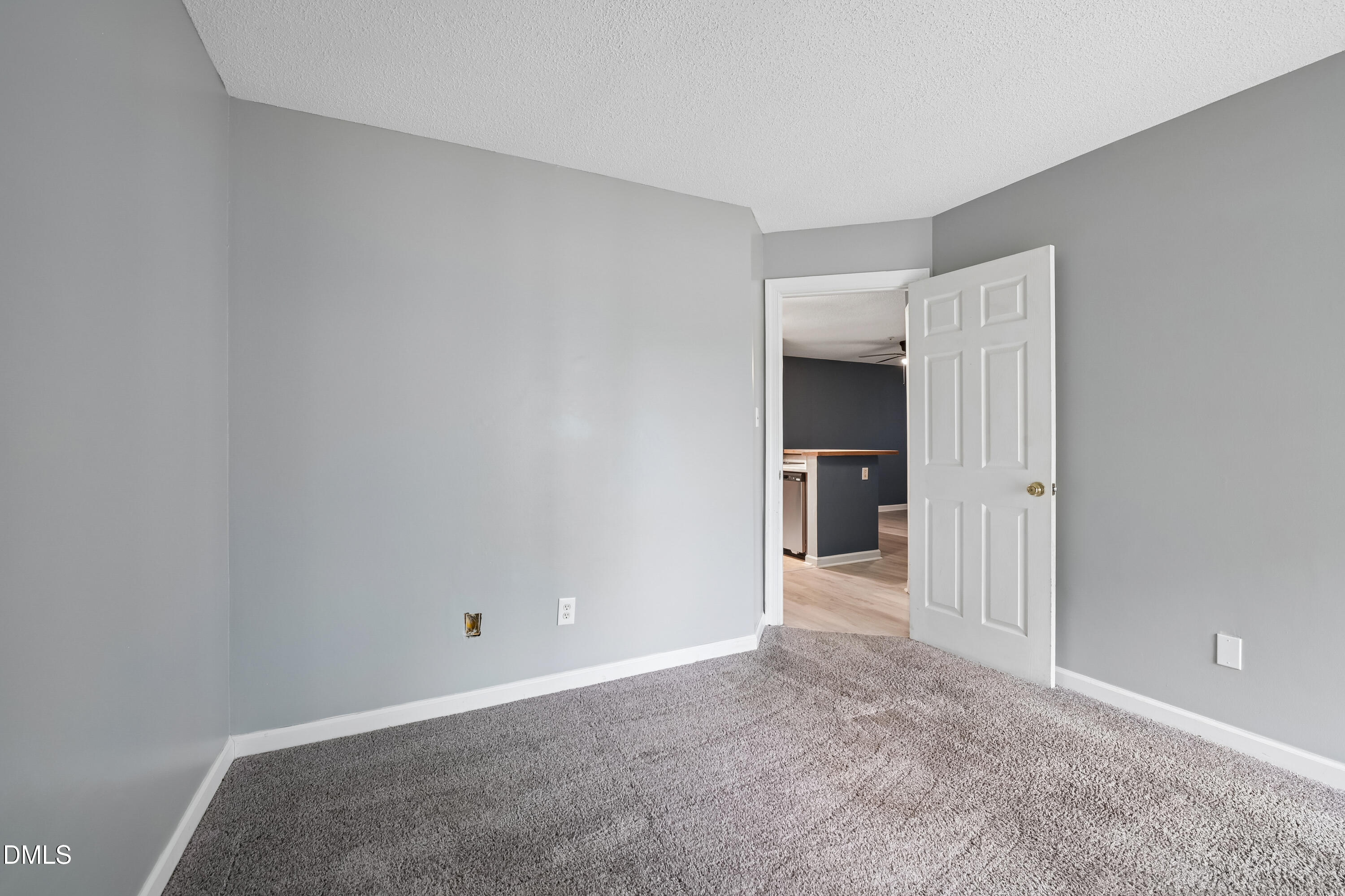 4900 Avenida Del Sol Drive 102