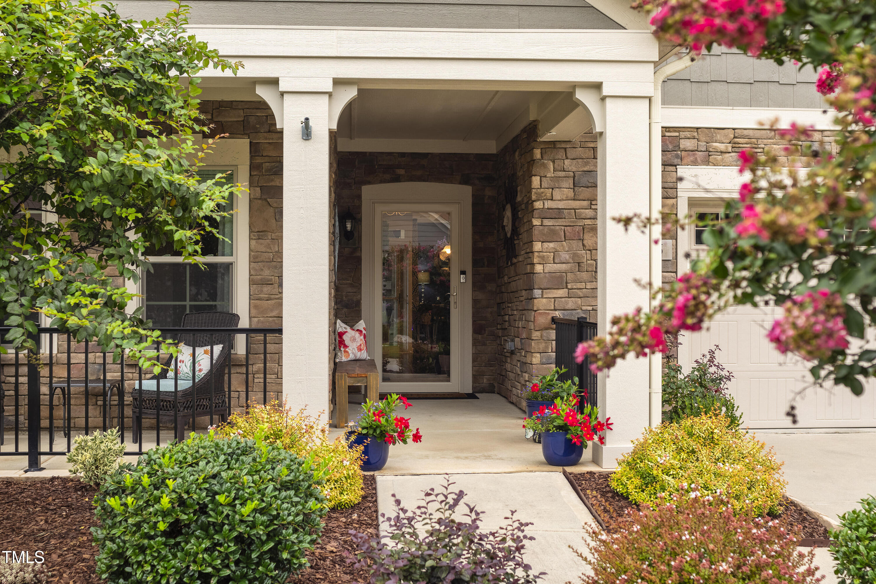 1005 Vesper Court