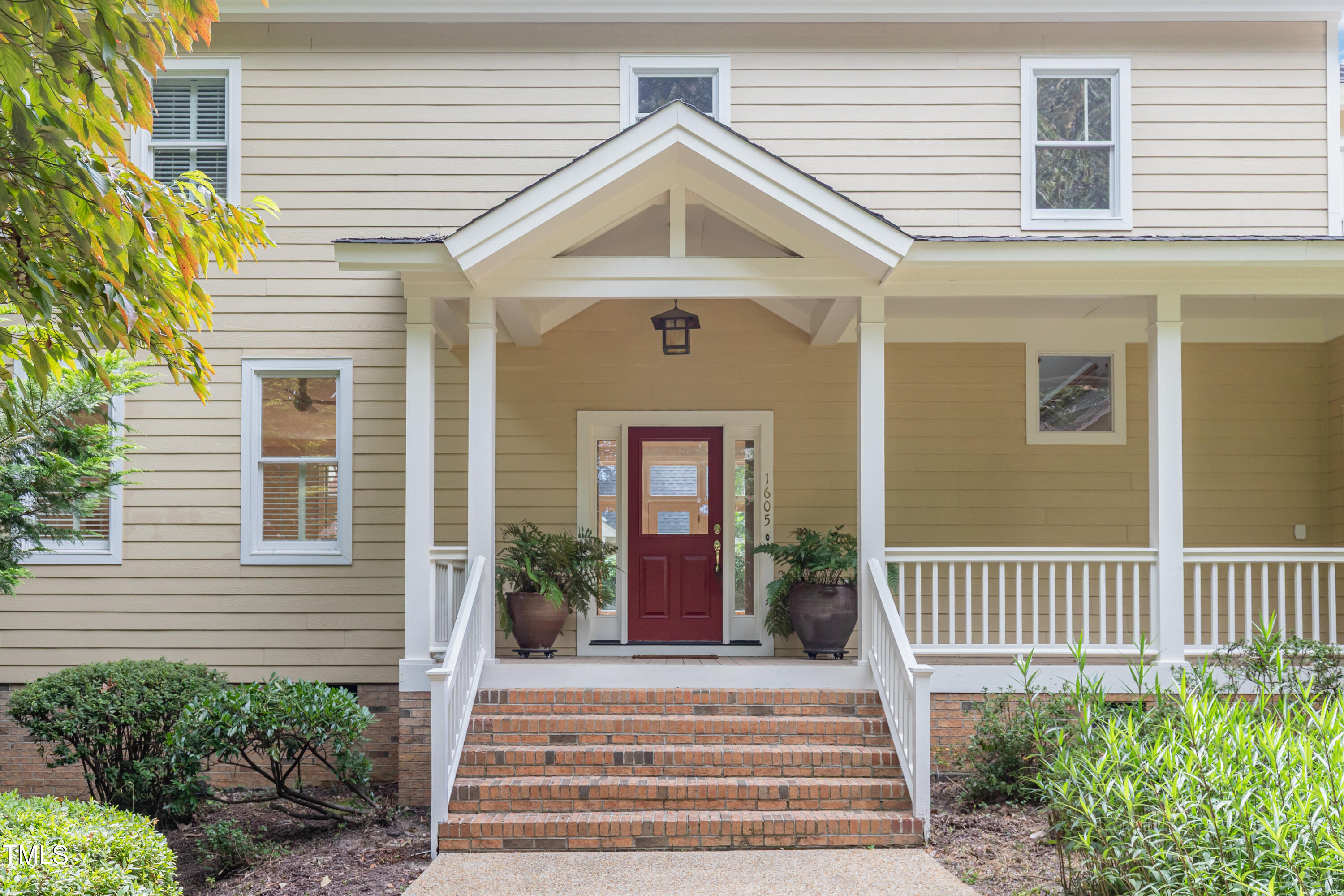 1605 Park Drive