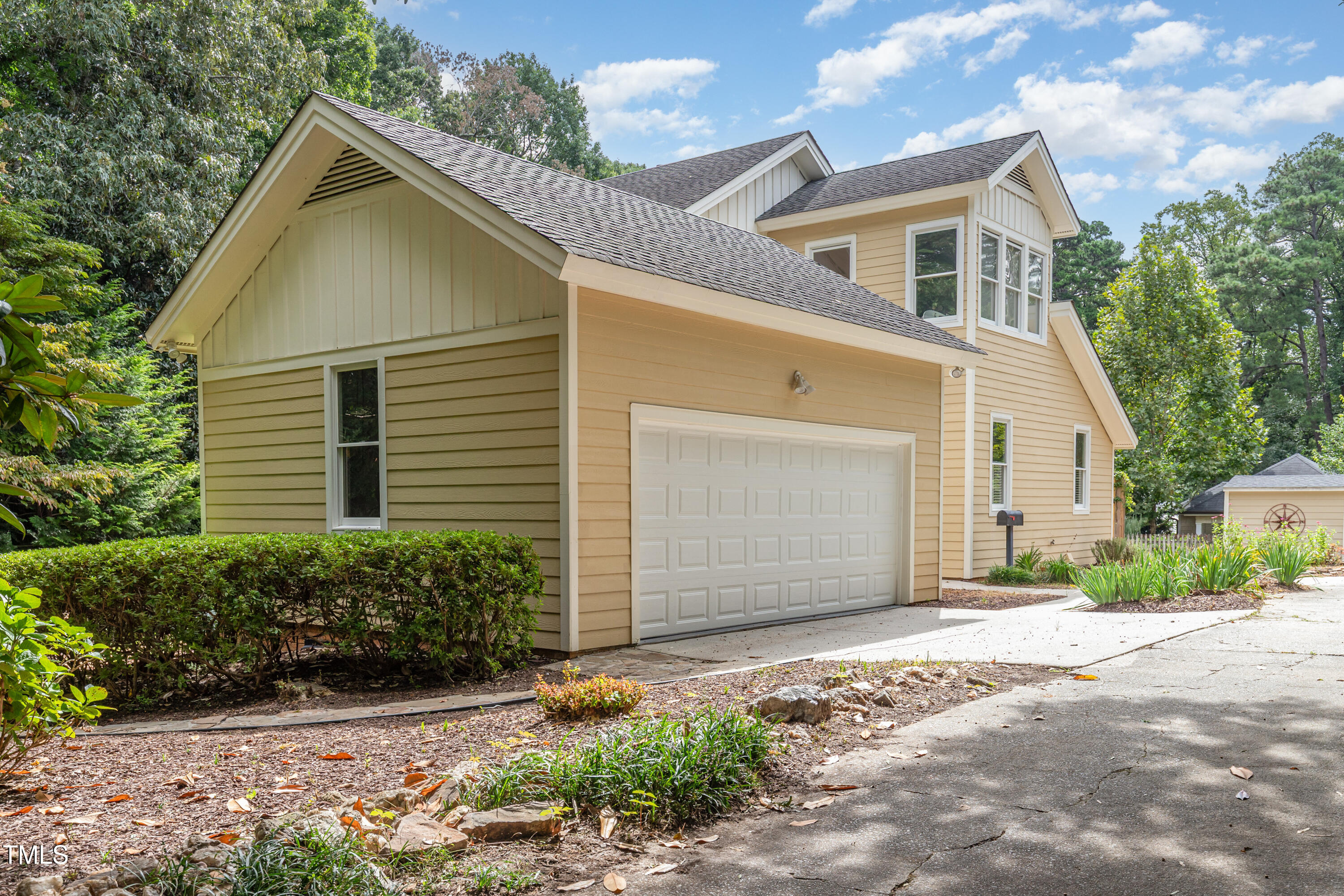 1605 Park Drive