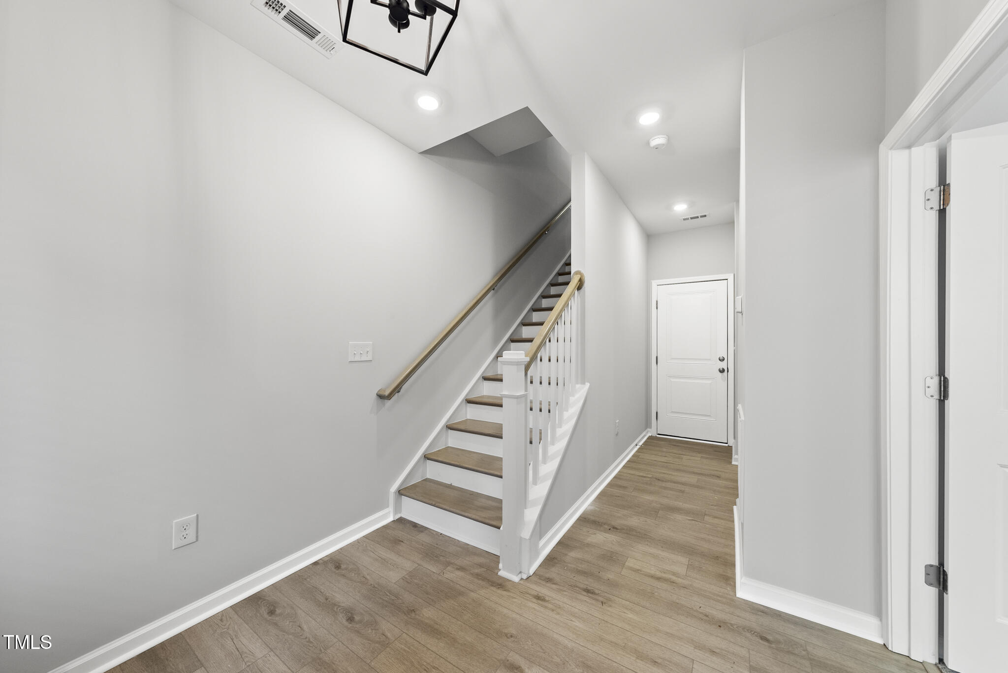 327 Chesapeake Commons Street 105