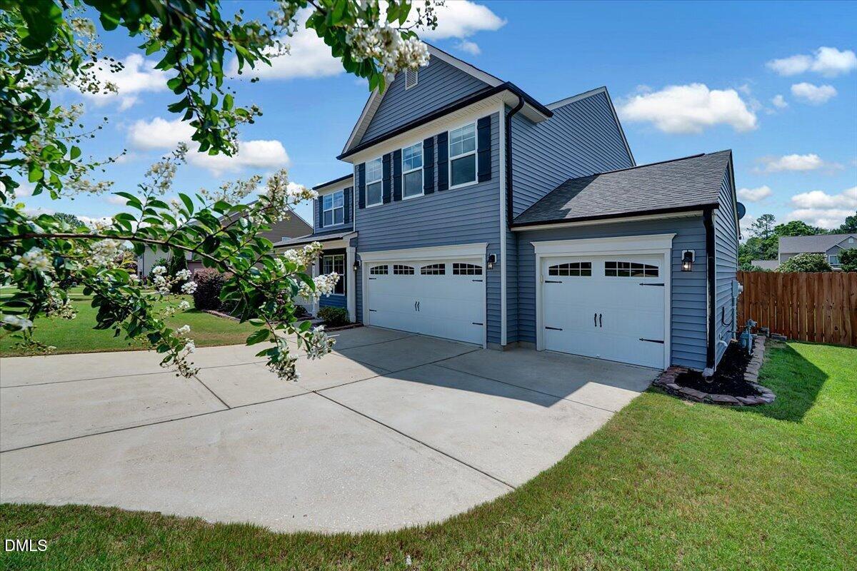 809 Willow Tower Court