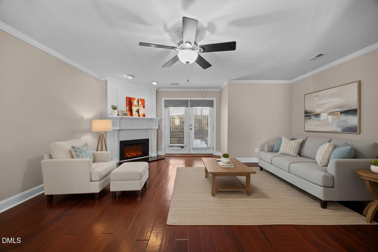 5530 Forest Oaks Drive