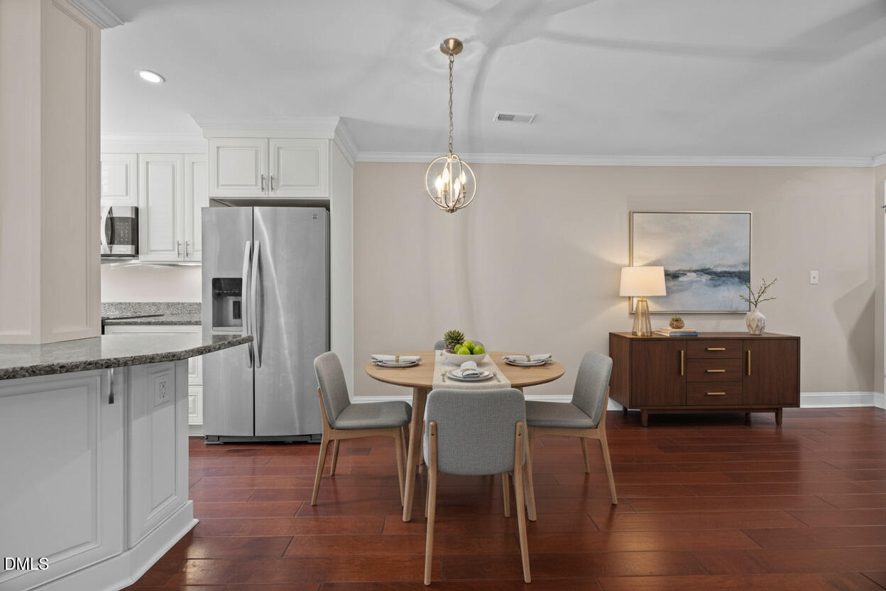 5530 Forest Oaks Drive