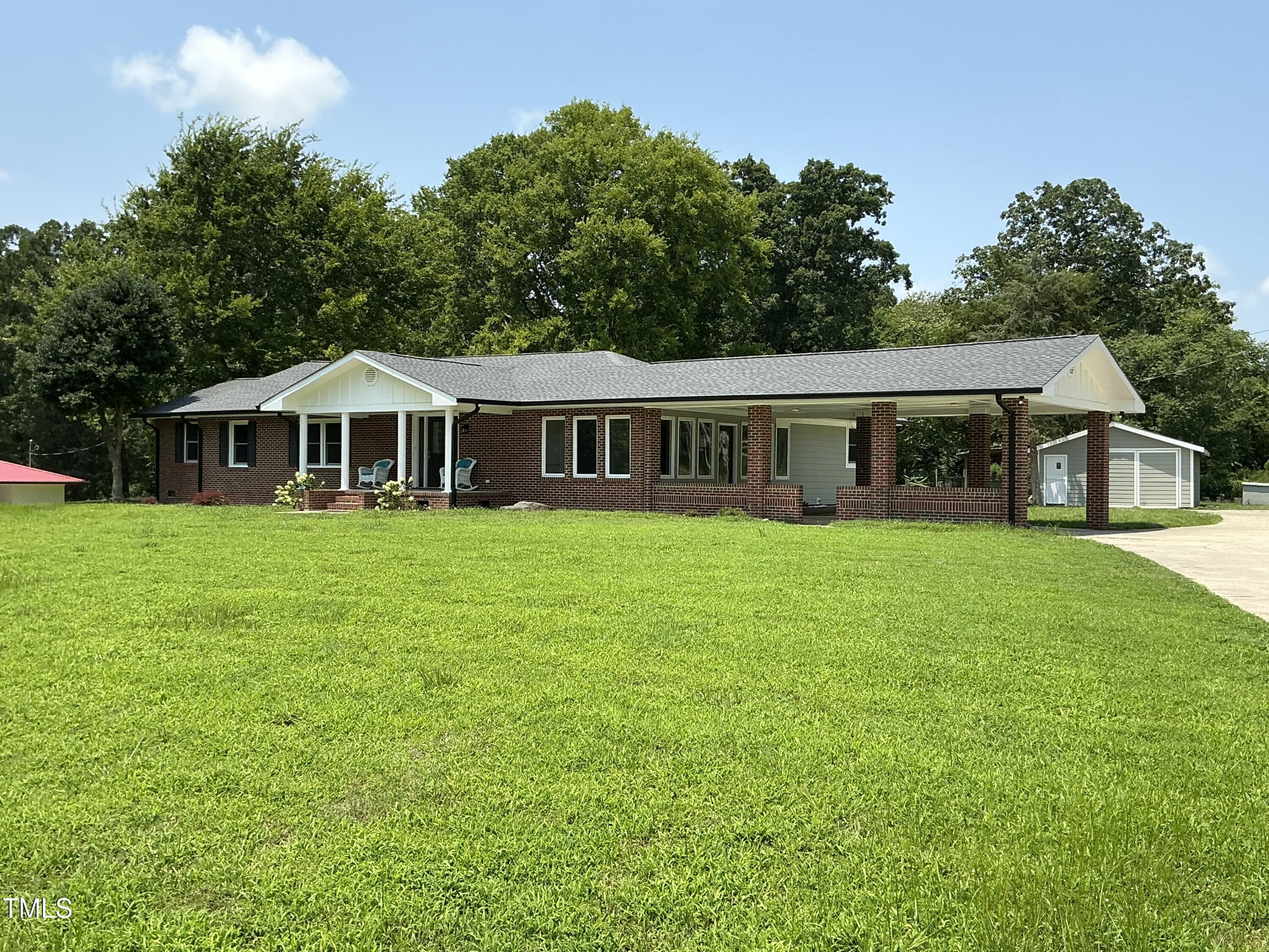 3417 Glenn Road