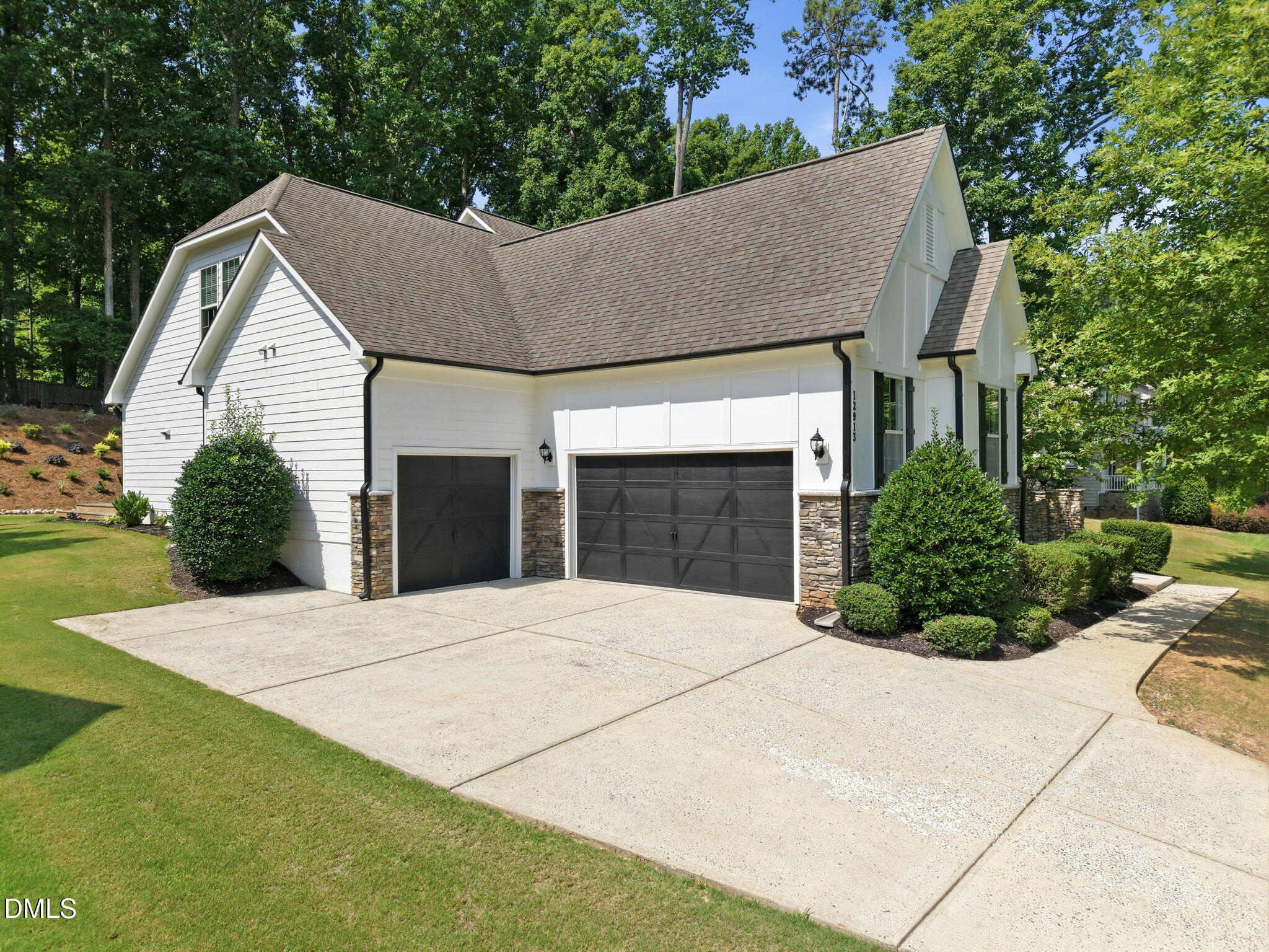 12913 Saxon Way