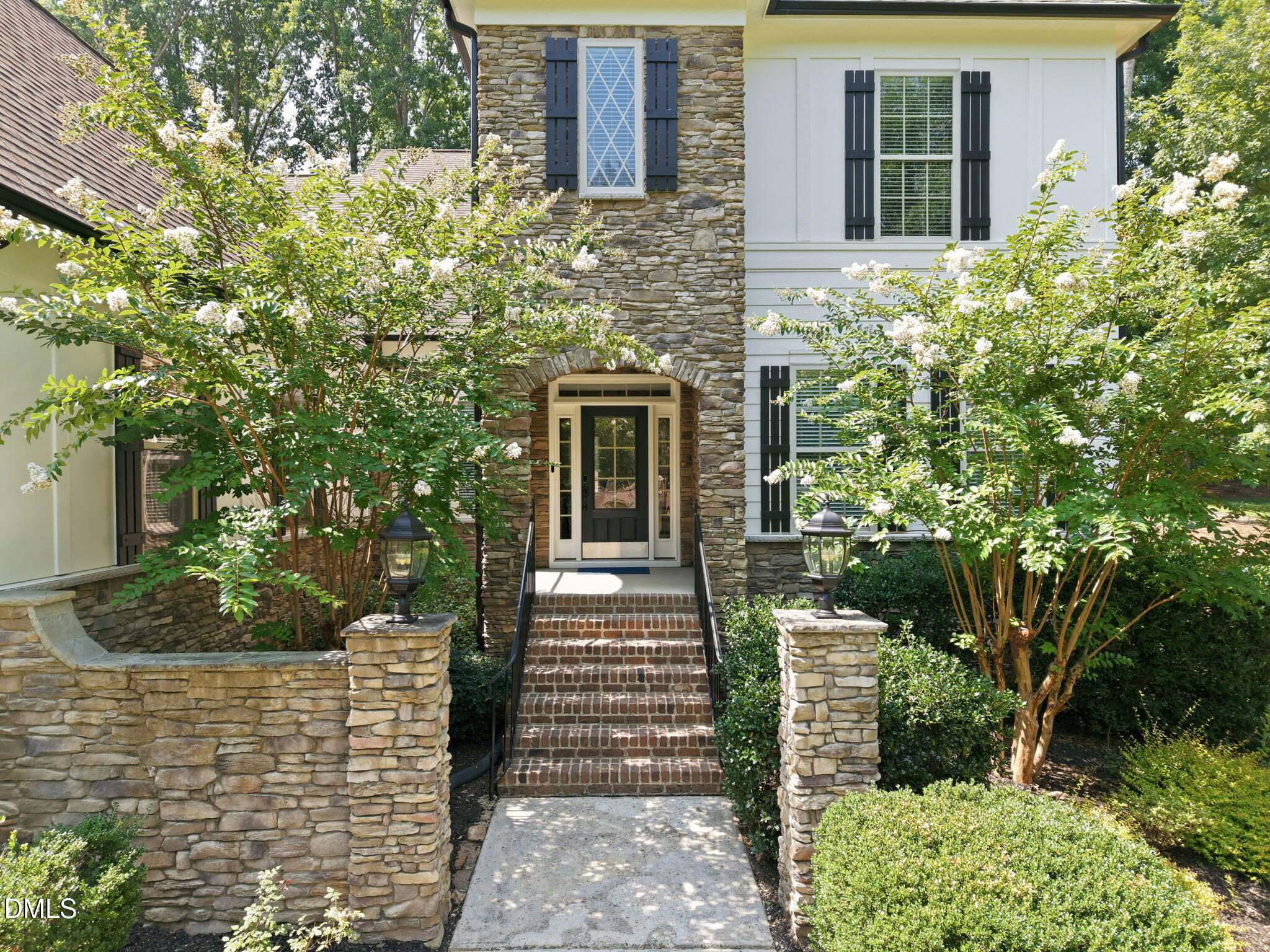 12913 Saxon Way