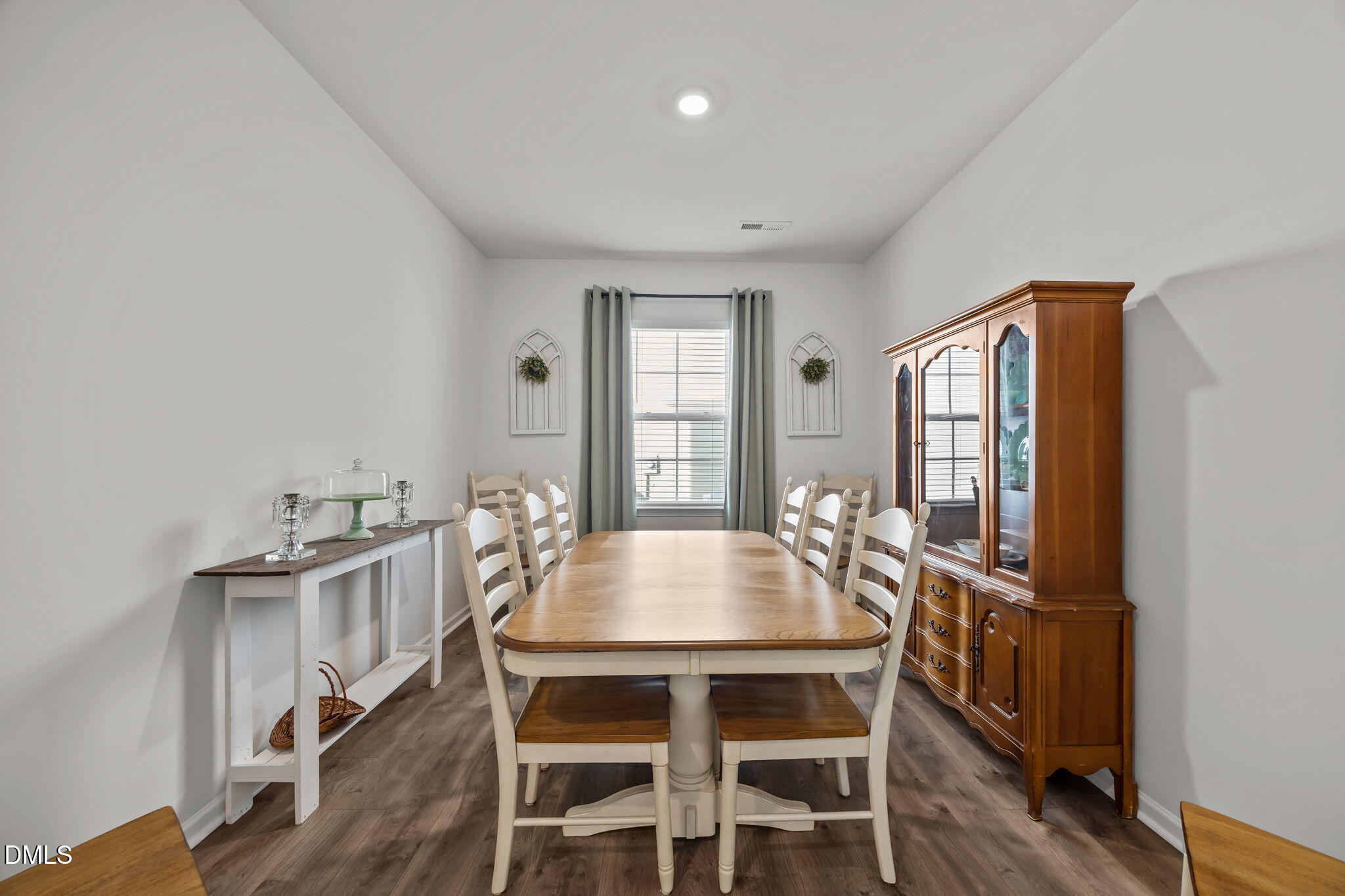 1432 Carisbrooke Drive