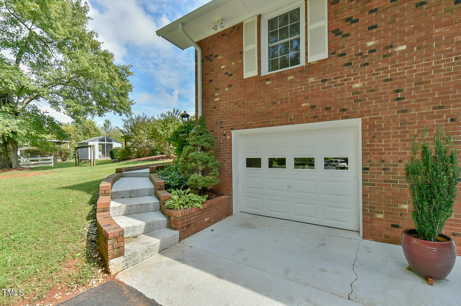 304 Homestead Rd. Road