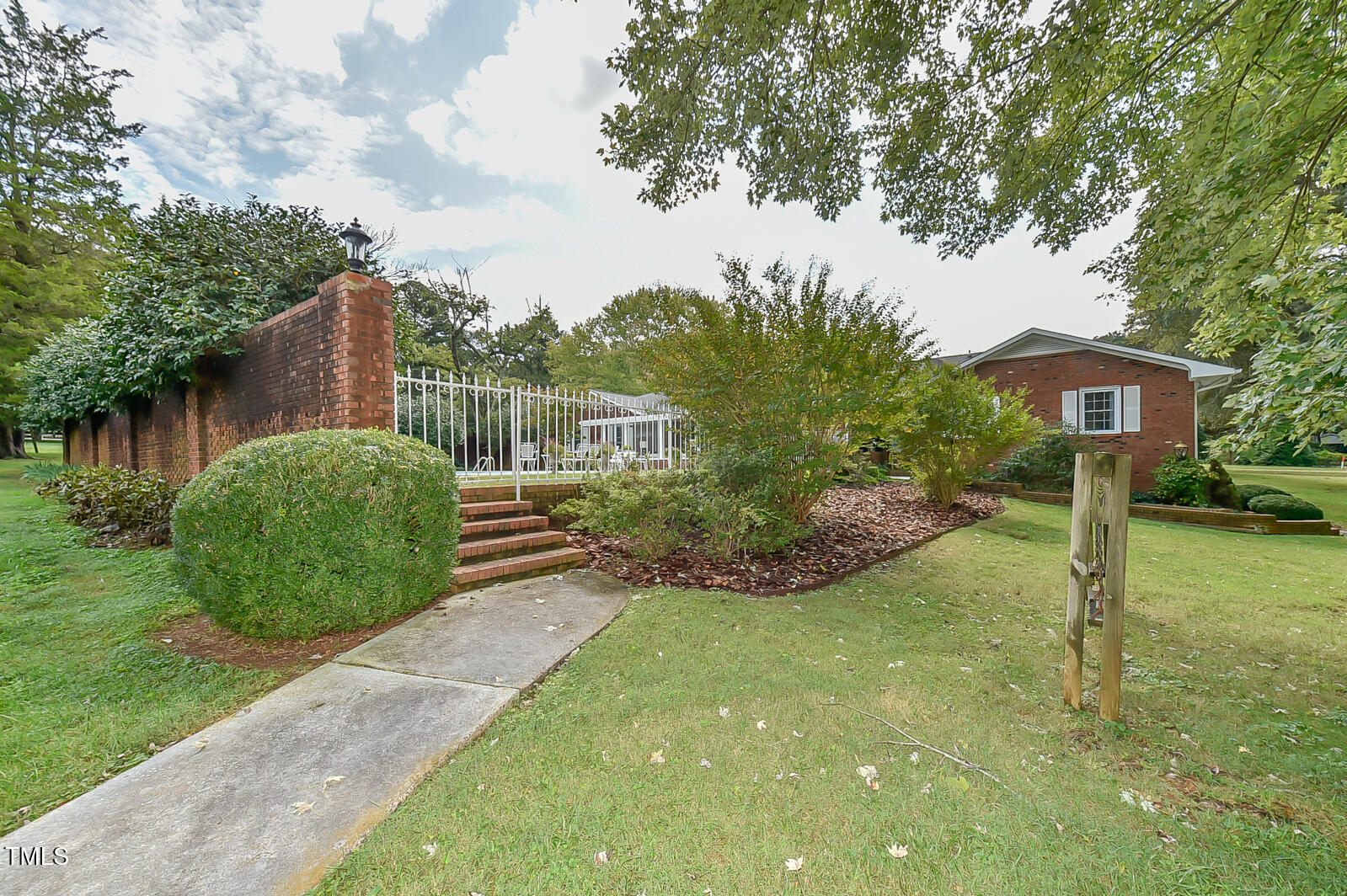 304 Homestead Rd. Road