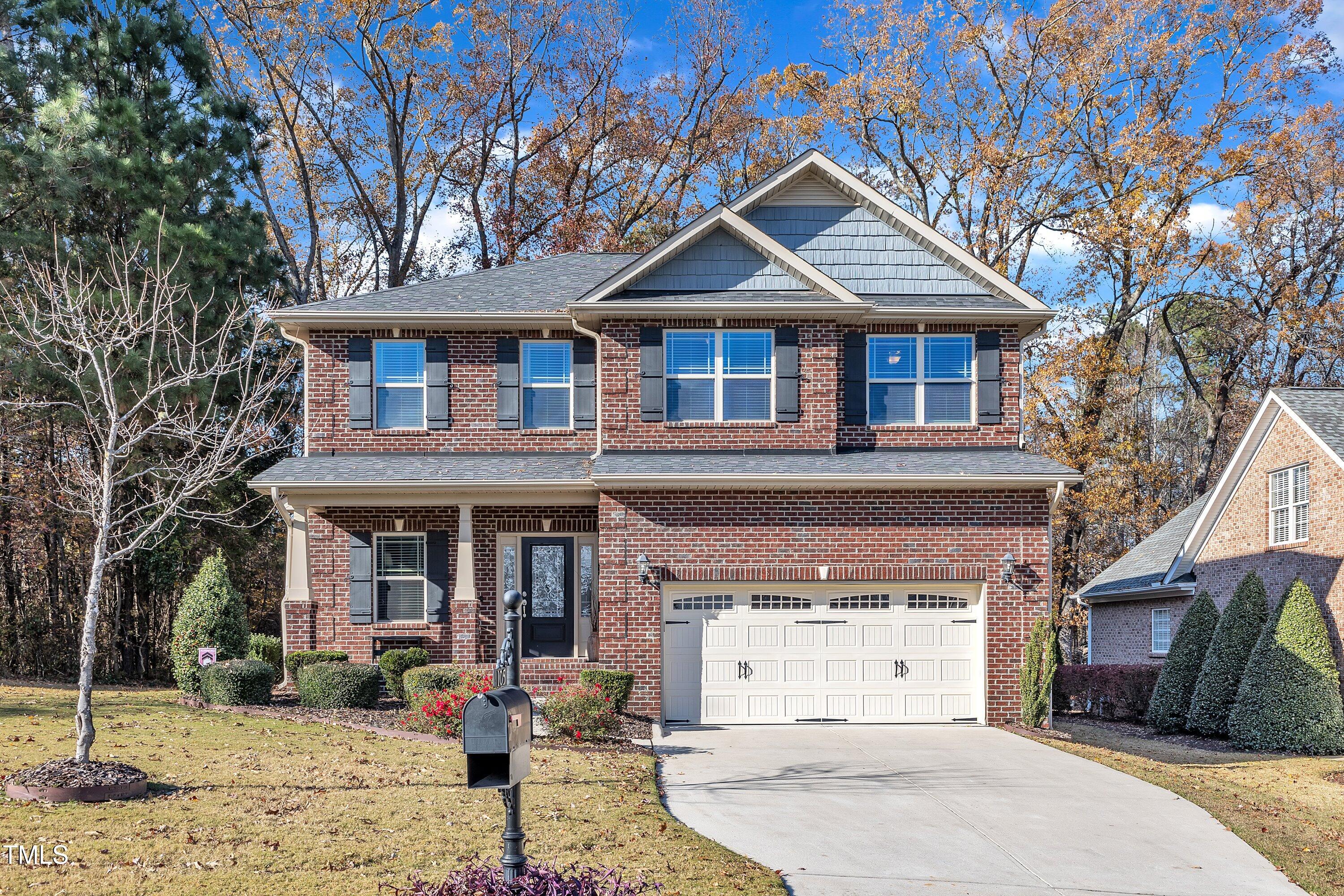 105 Valleycruise Circle