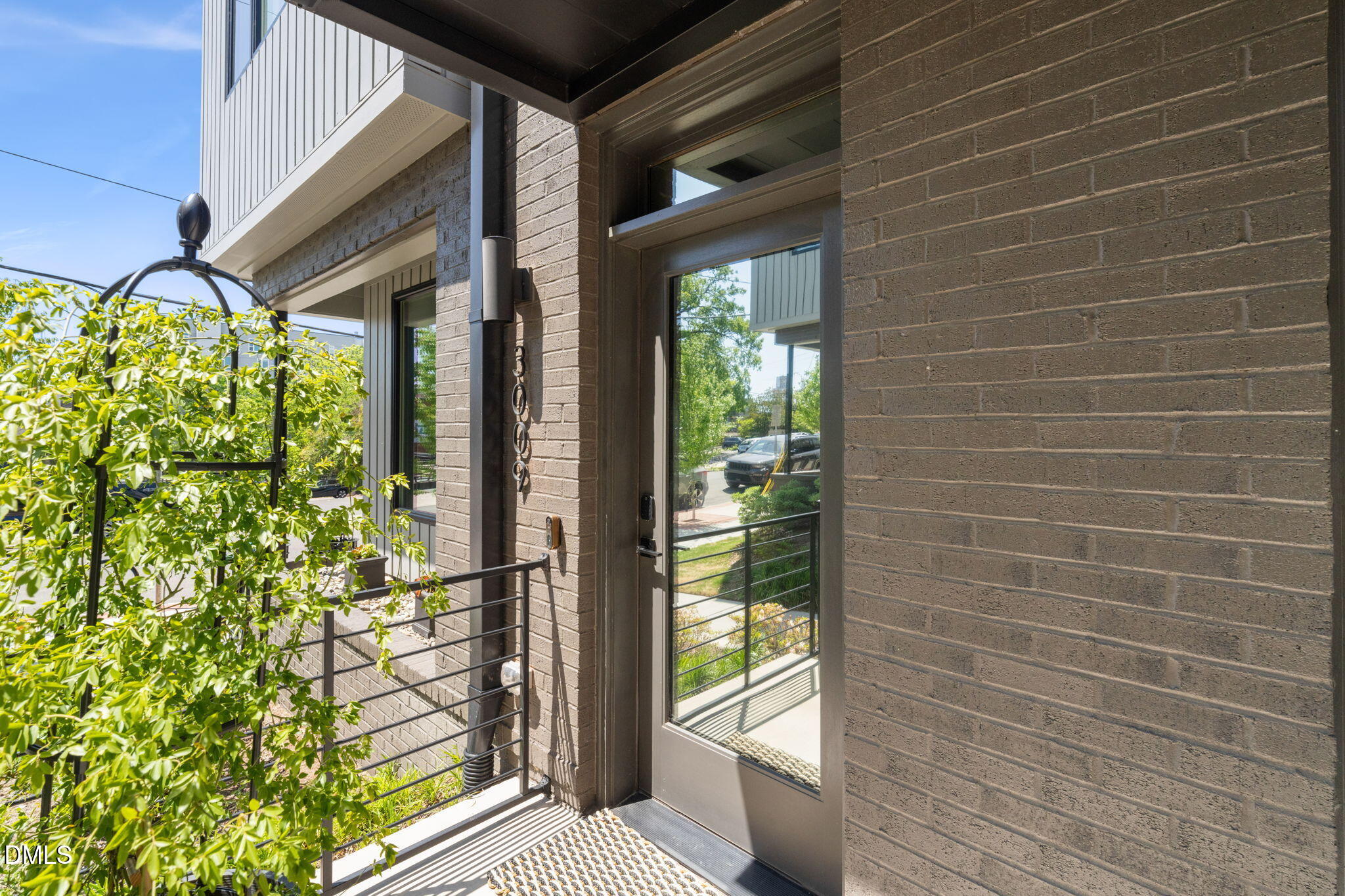 3009 Corbell